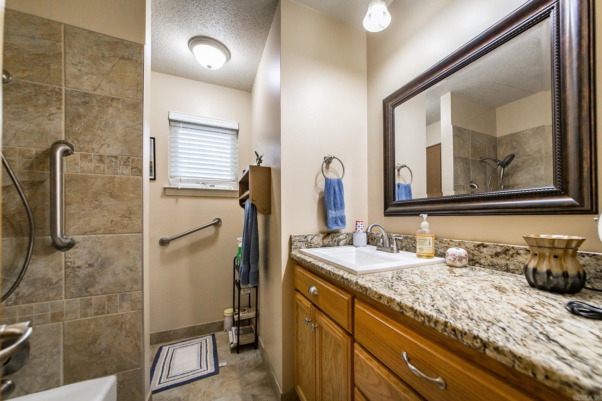 32 Daniel Drive Sherwood, AR 72120