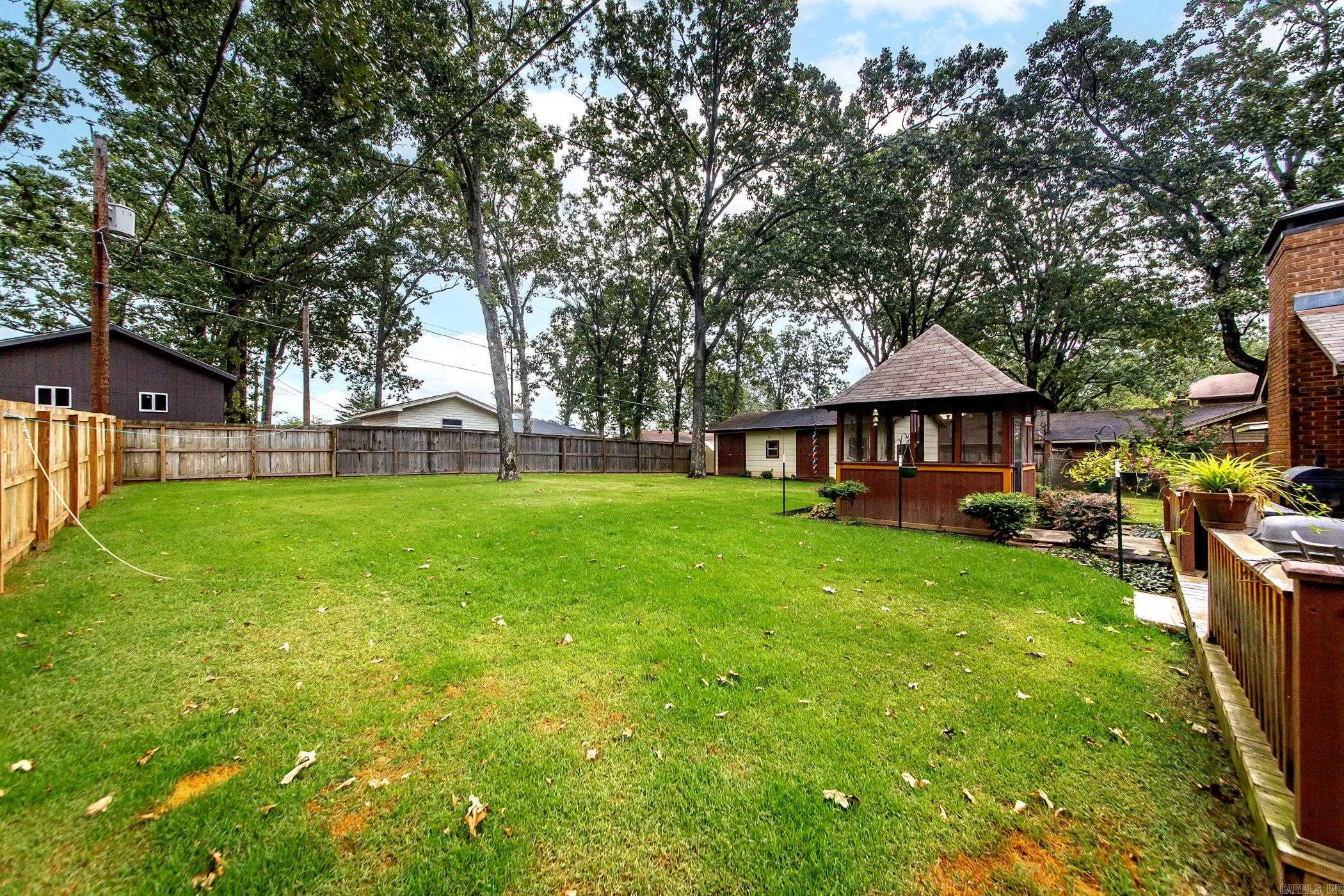 32 Daniel Drive Sherwood, AR 72120