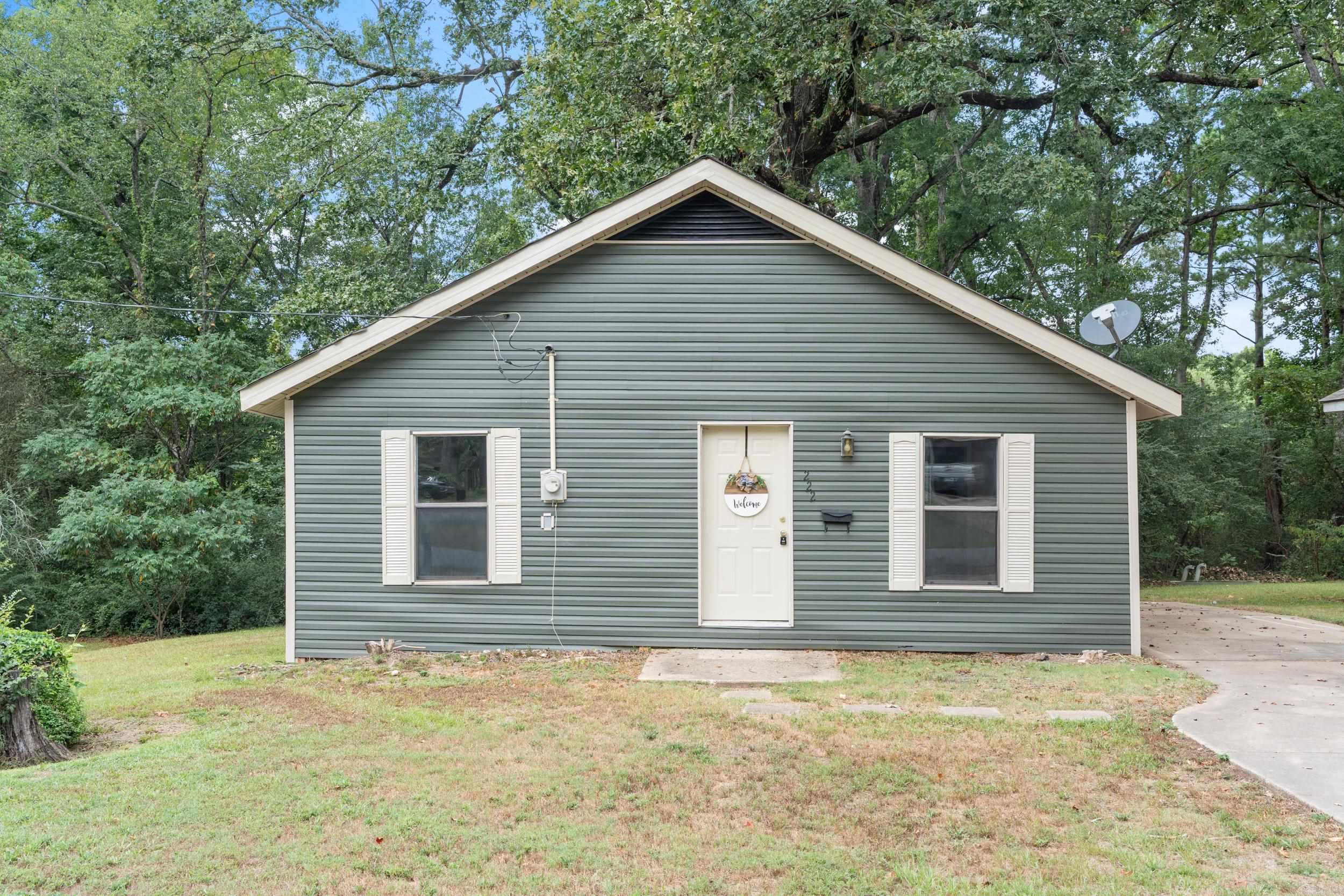 222 W 8th  Sheridan, AR