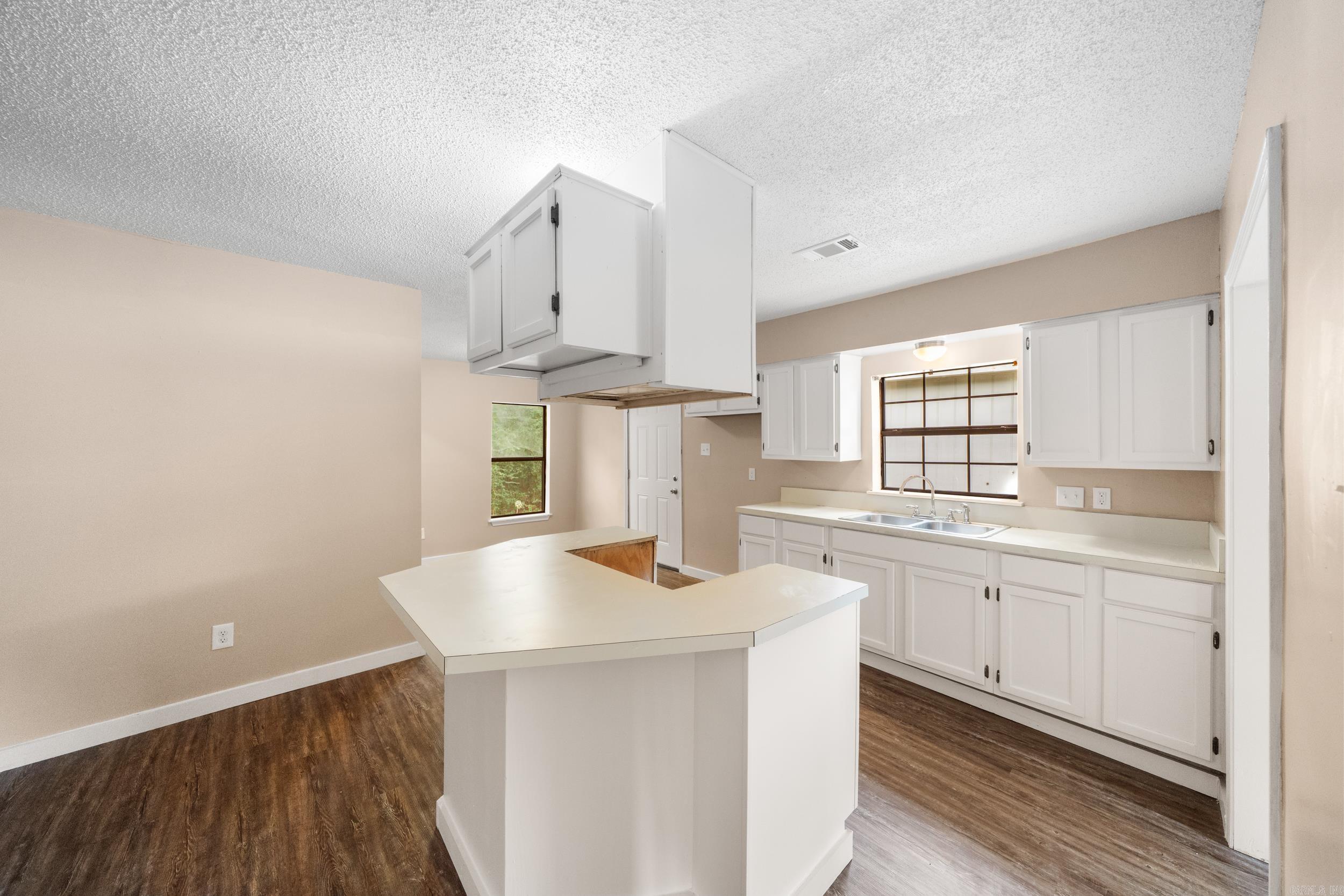 222 W 8th  Sheridan, AR