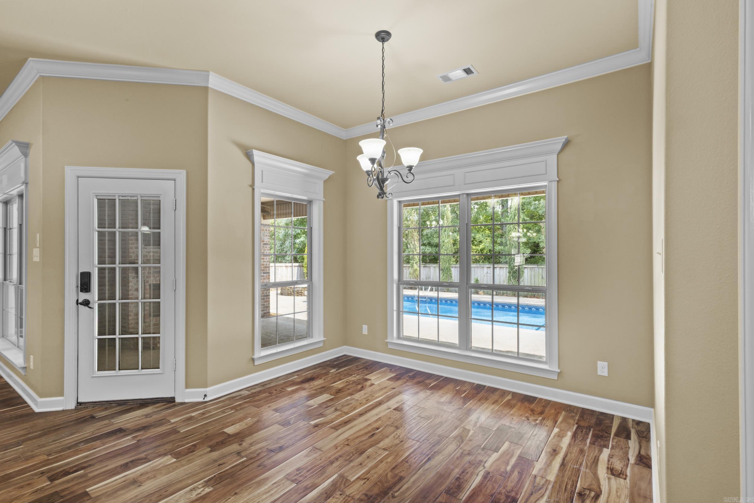 2 Cypress Valley Cv  Maumelle, AR