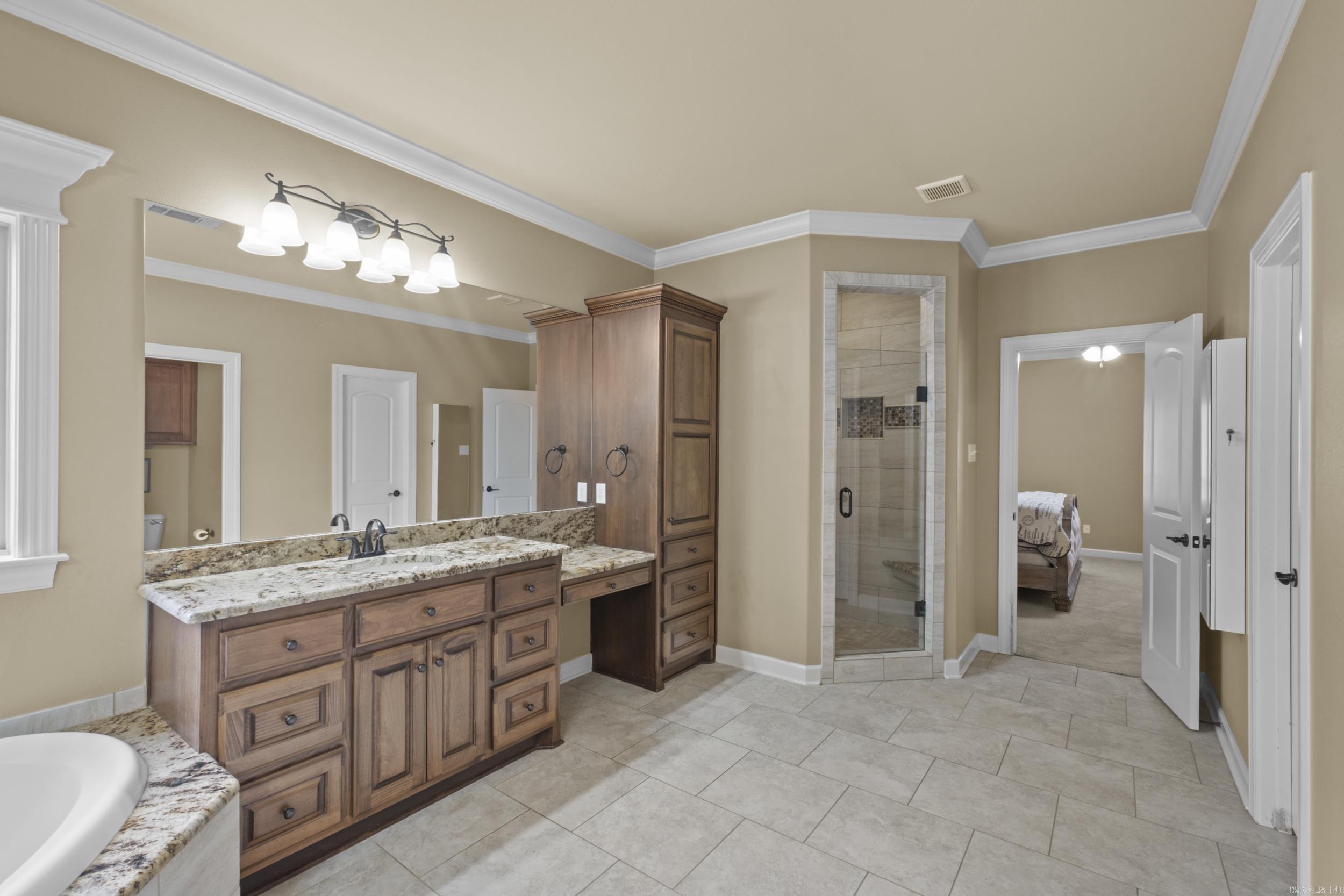 2 Cypress Valley Cv  Maumelle, AR
