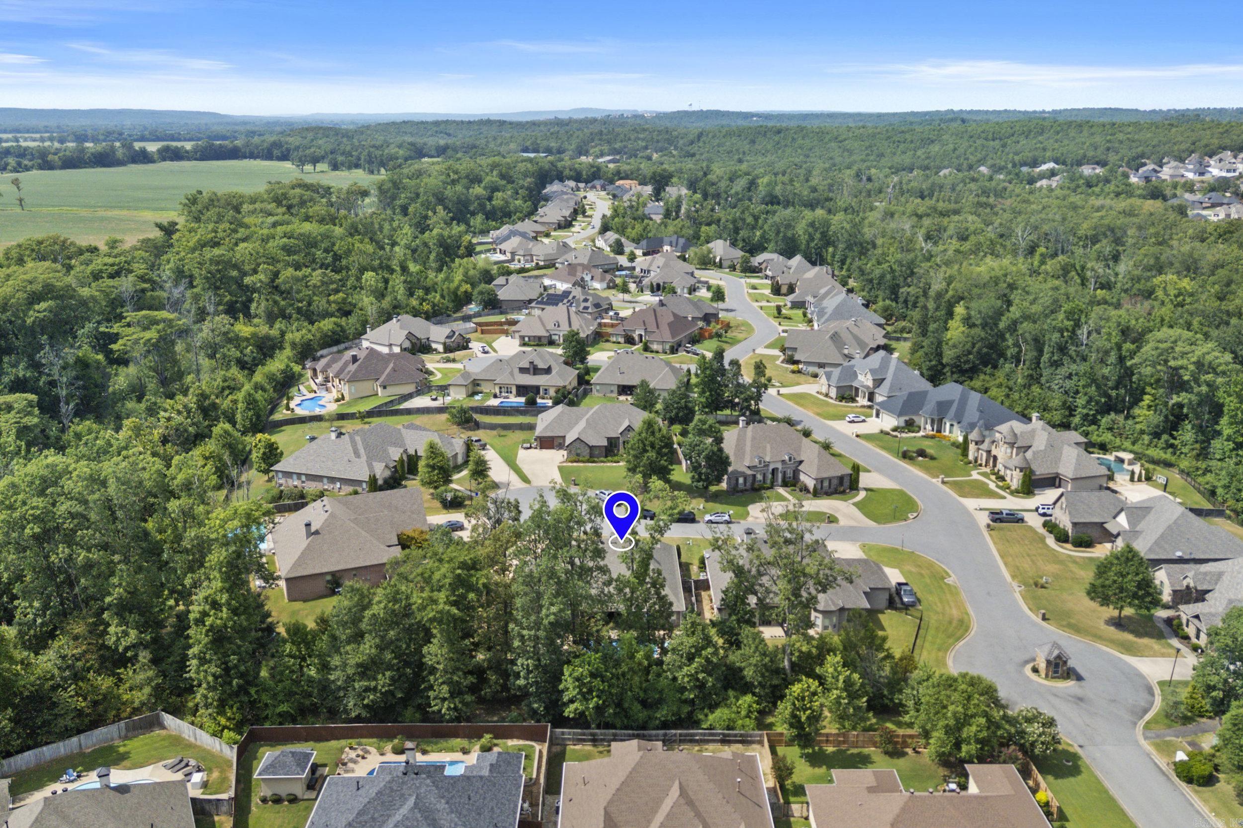 2 Cypress Valley Cv  Maumelle, AR