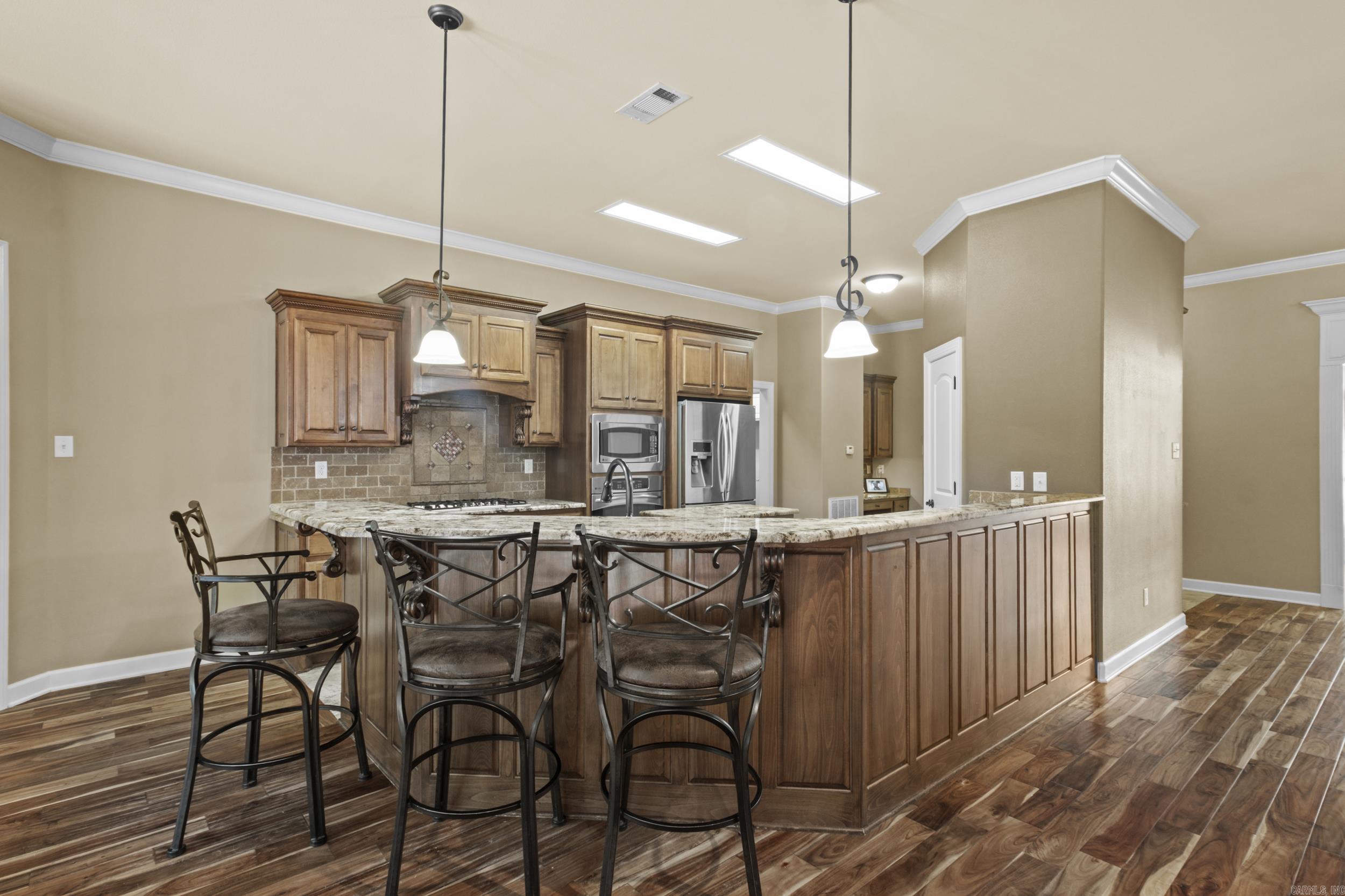 2 Cypress Valley Cv  Maumelle, AR