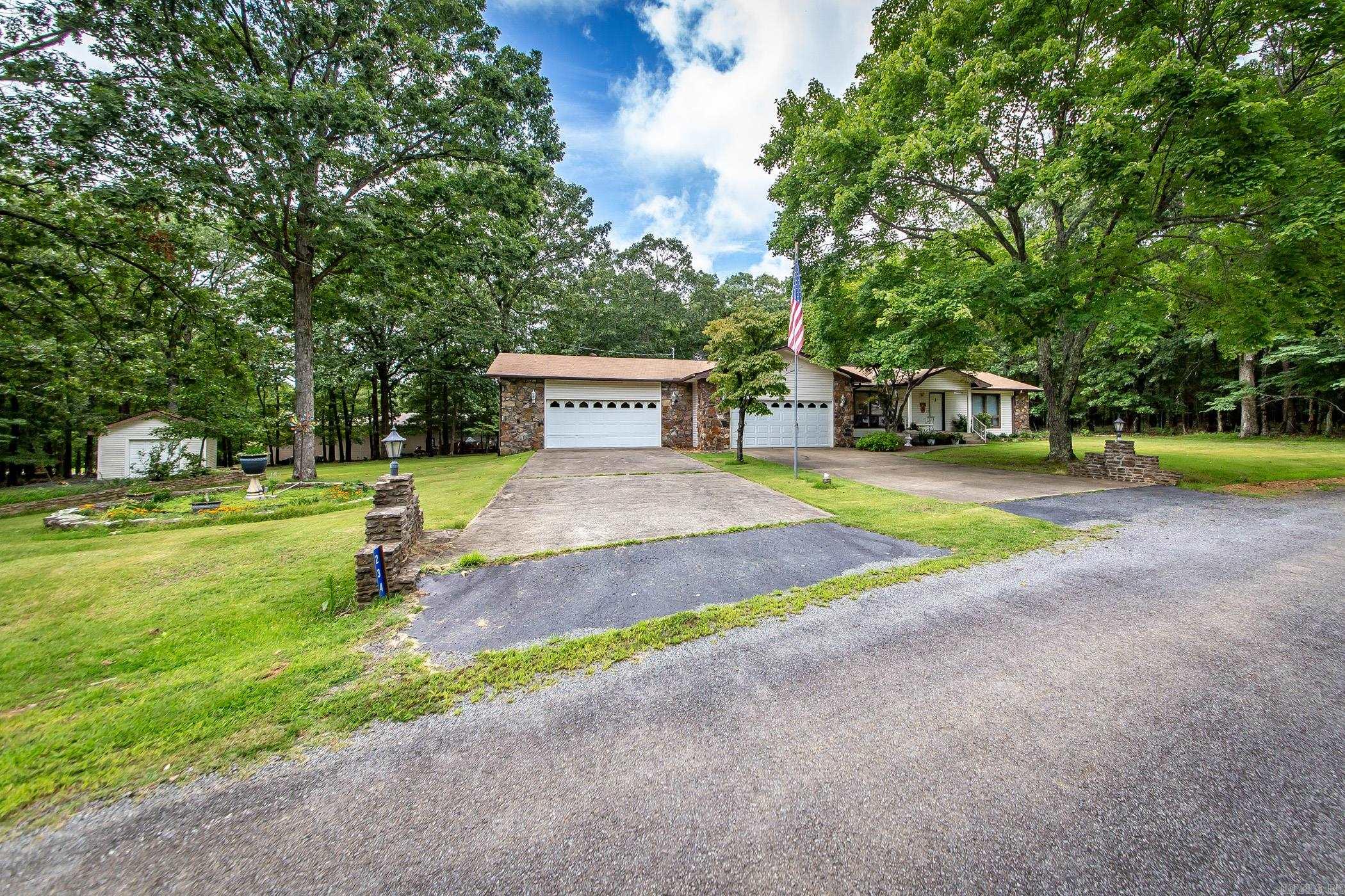 234 Pine Hill  Fairfield Bay, AR
