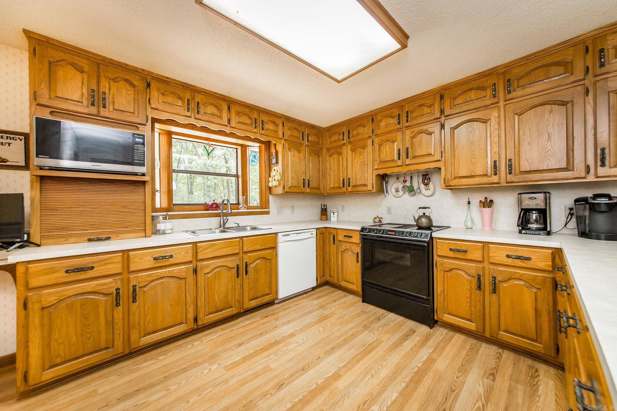 234 Pine Hill  Fairfield Bay, AR