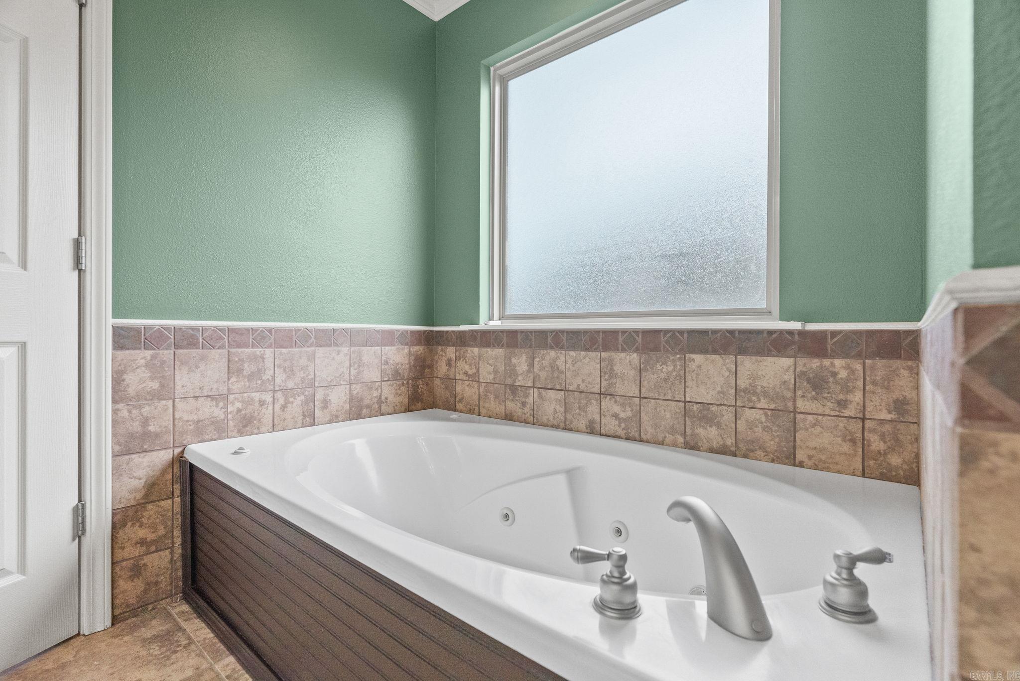 2402 Lancashire  Cabot, AR