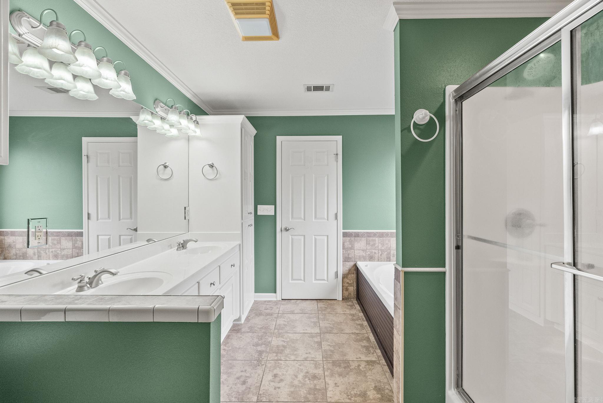 2402 Lancashire  Cabot, AR