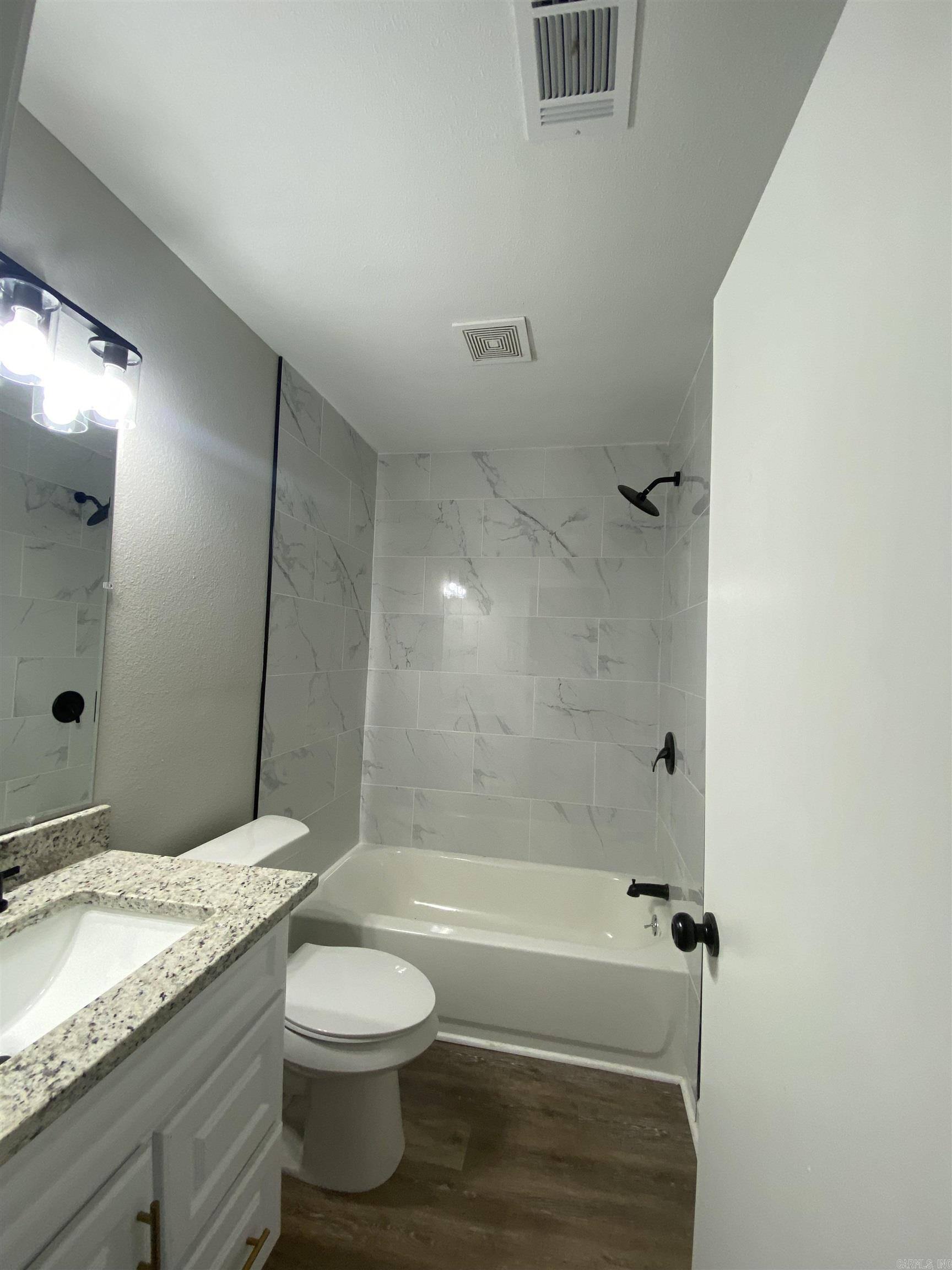 22 Quillen Avenue North Little Rock, AR 72117