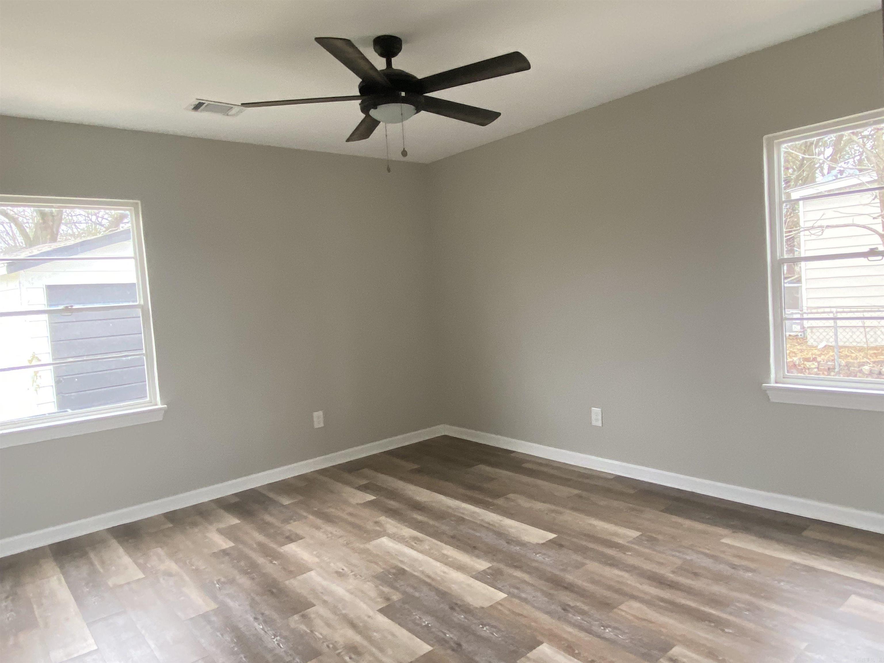 22 Quillen Avenue North Little Rock, AR 72117