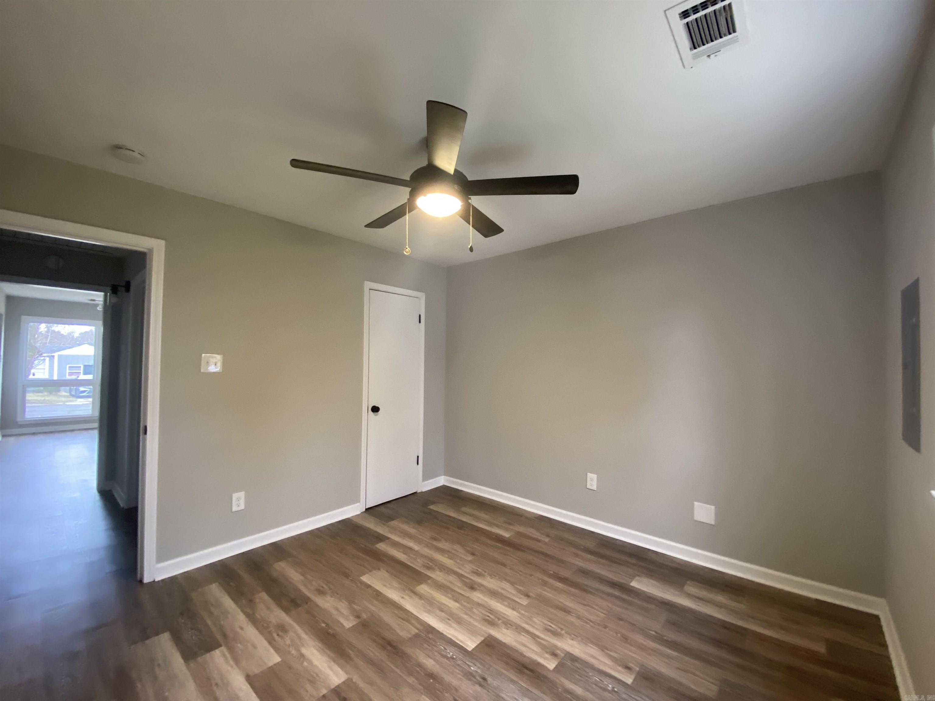 22 Quillen Avenue North Little Rock, AR 72117