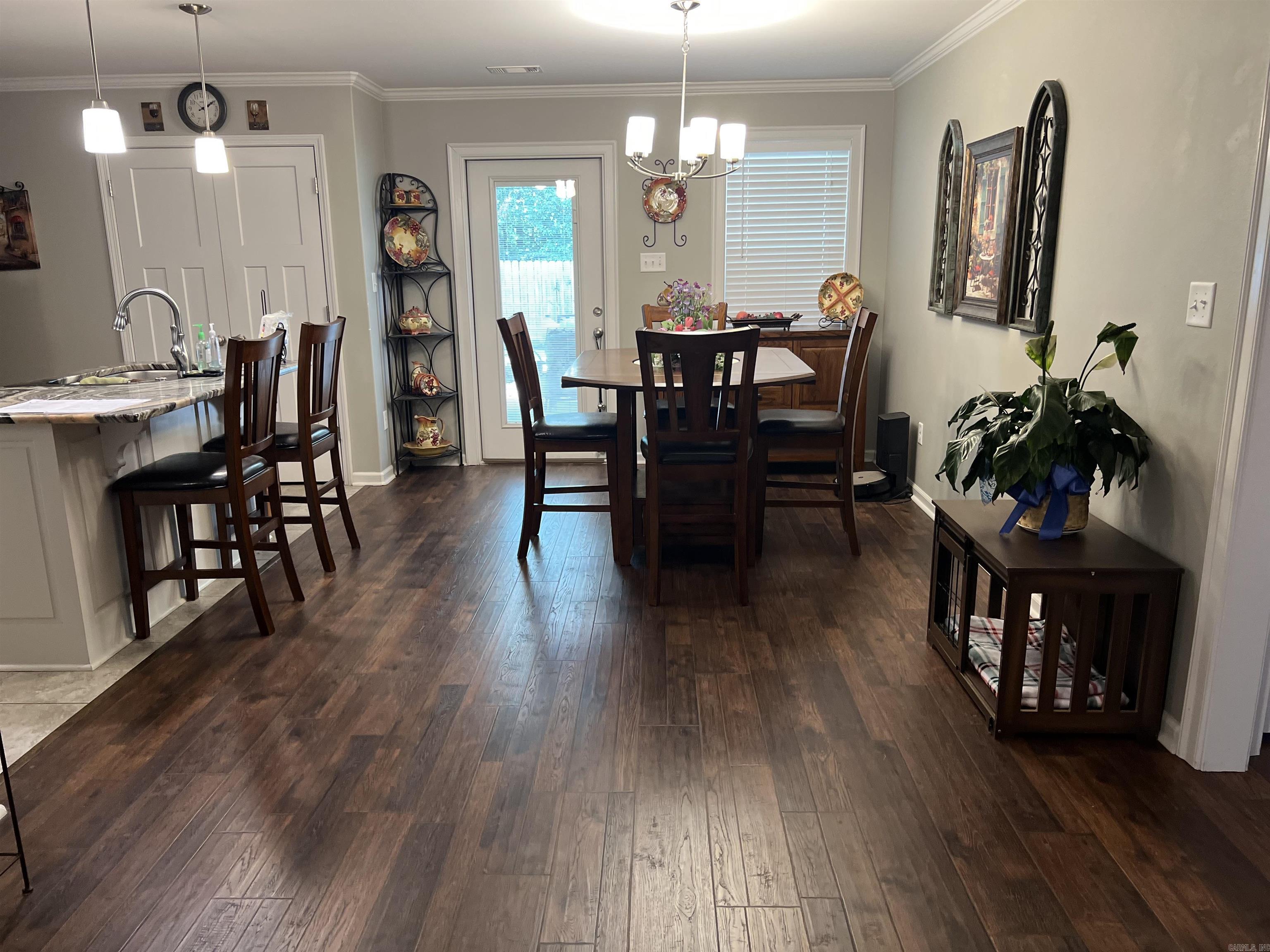 908 Heritage Cv Redfield, AR 72132