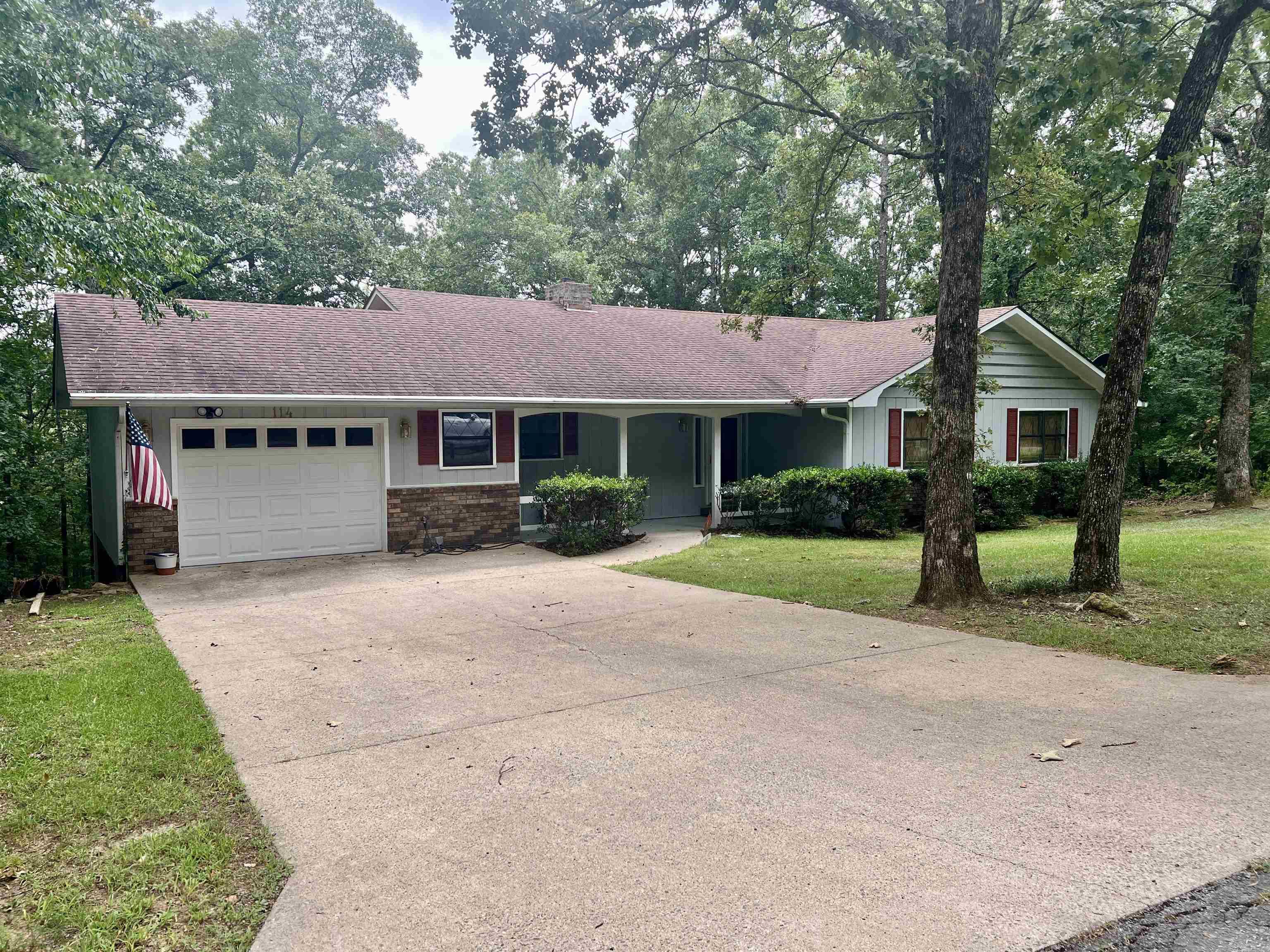 114 Edgemere  Fairfield Bay, AR