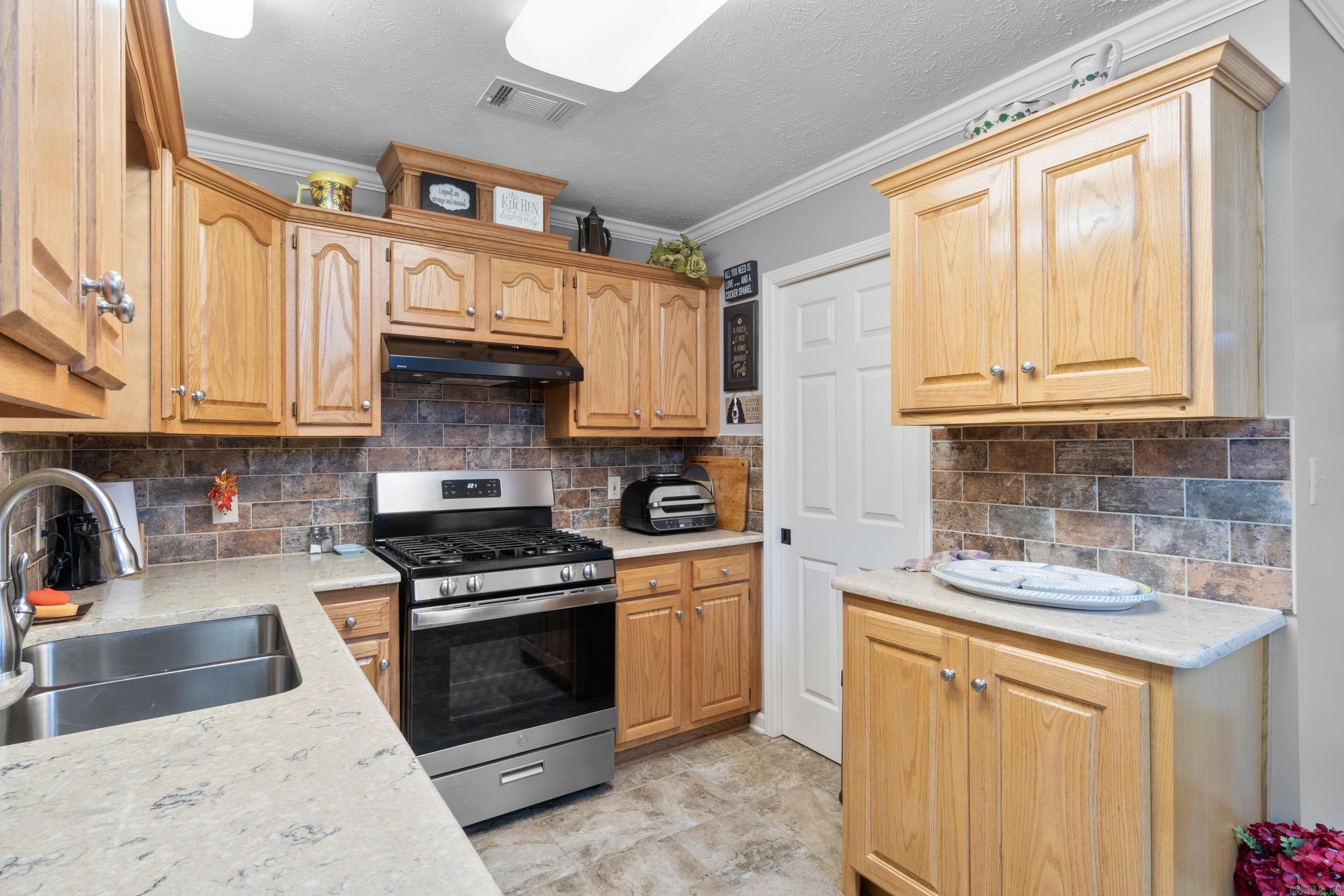 300 Crain  Searcy, AR