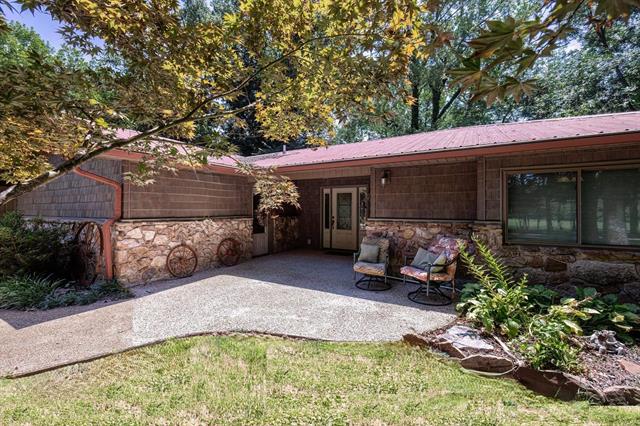 979  Hayden Heights  Mountain View, AR