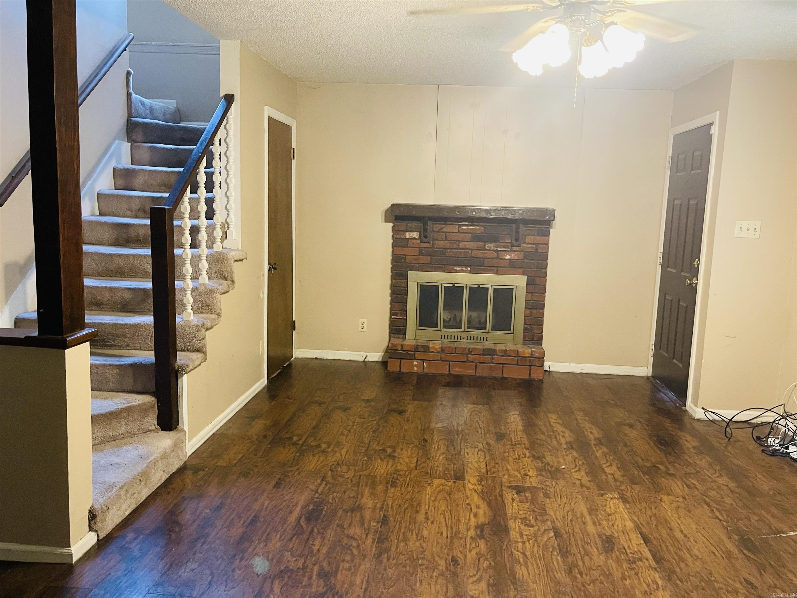 55 FALLING CREEK DR North Little Rock, AR 72114