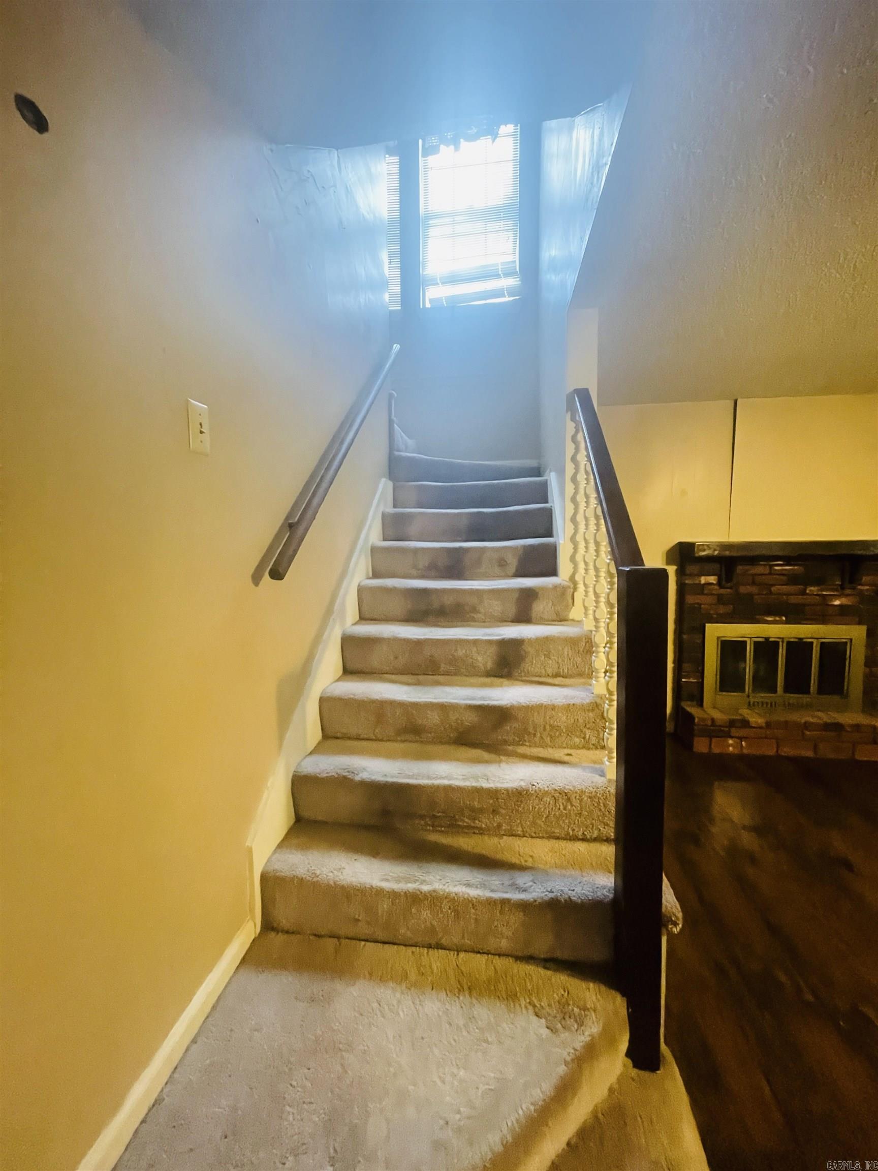 55 FALLING CREEK DR North Little Rock, AR 72114