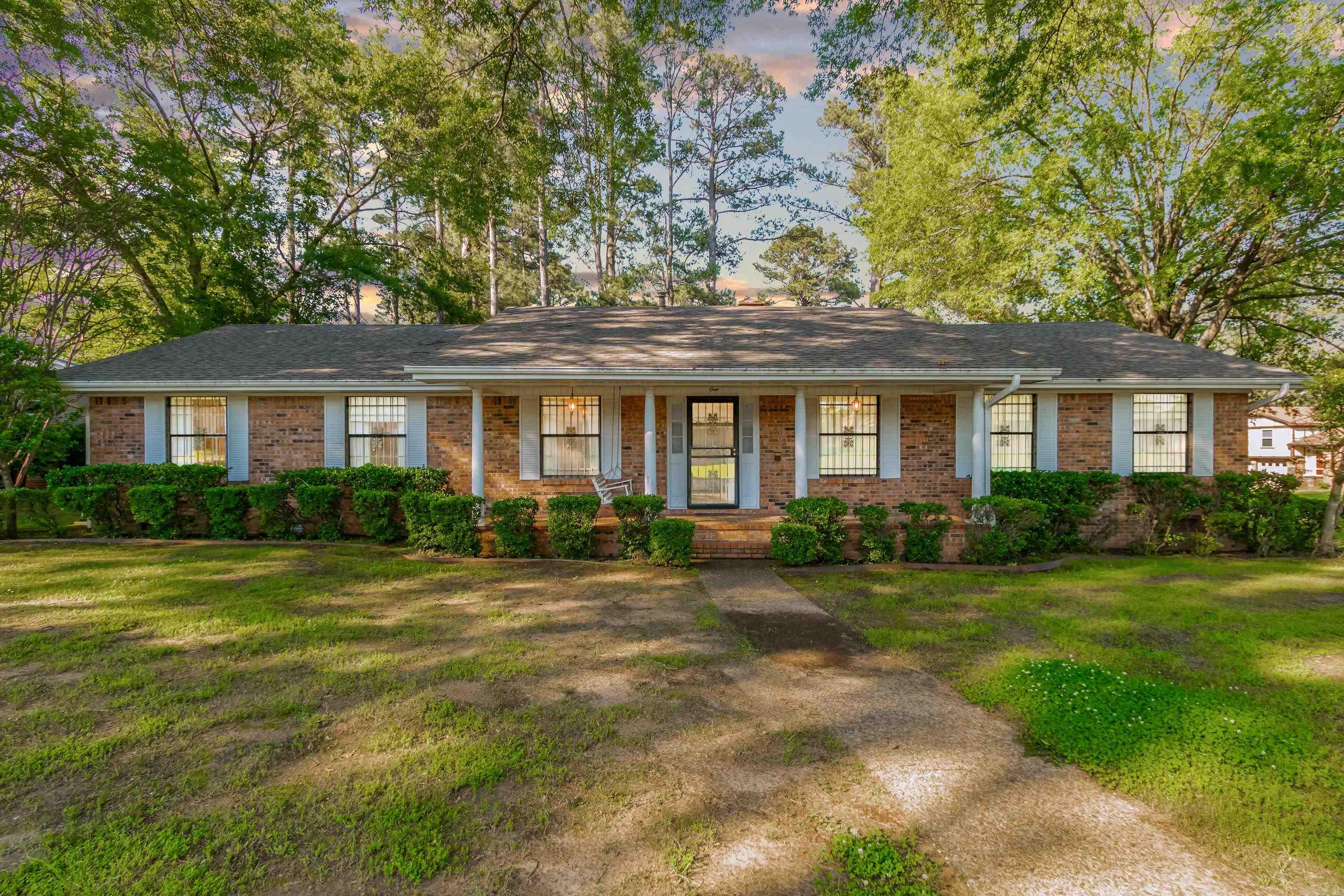 1 Foxboro Cv  Jacksonville, AR