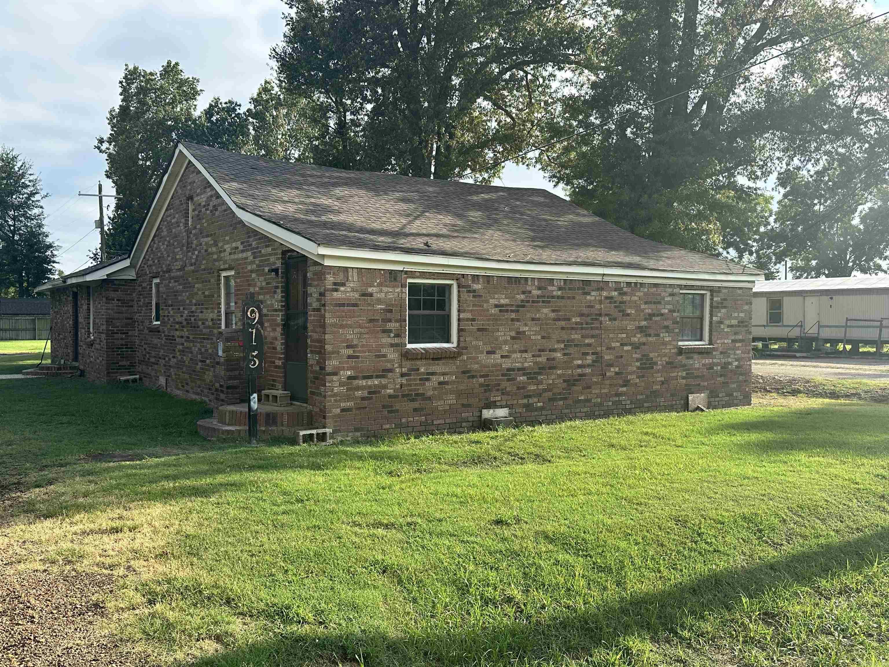 915 W Union Ave  Wynne, AR