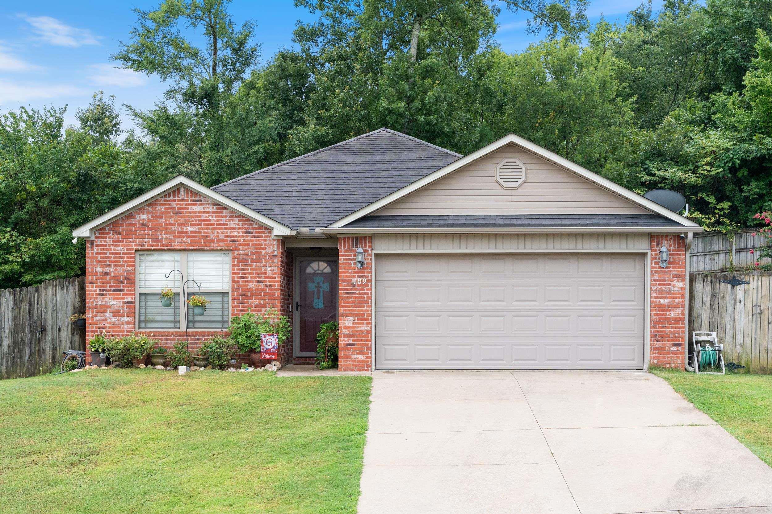 109 Riveria Cove Benton, AR 72015
