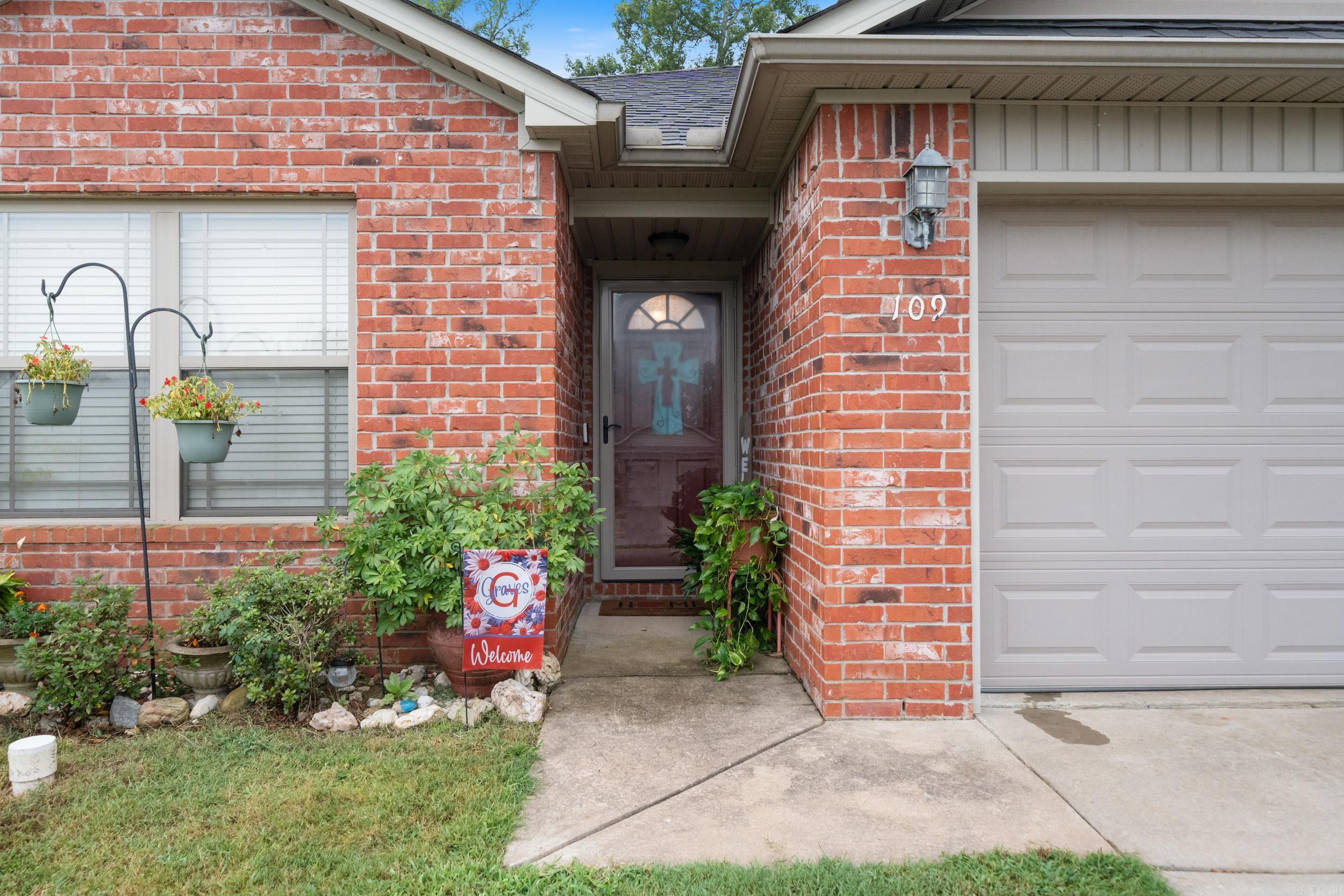 109 Riveria Cove Benton, AR 72015