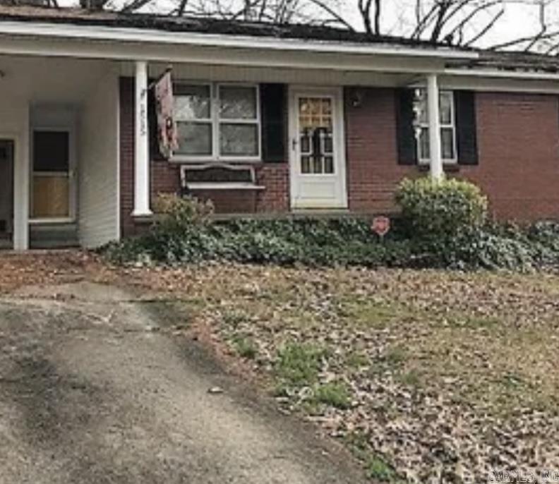 1515 E. Twin Lakes Drive Little Rock, AR 72205