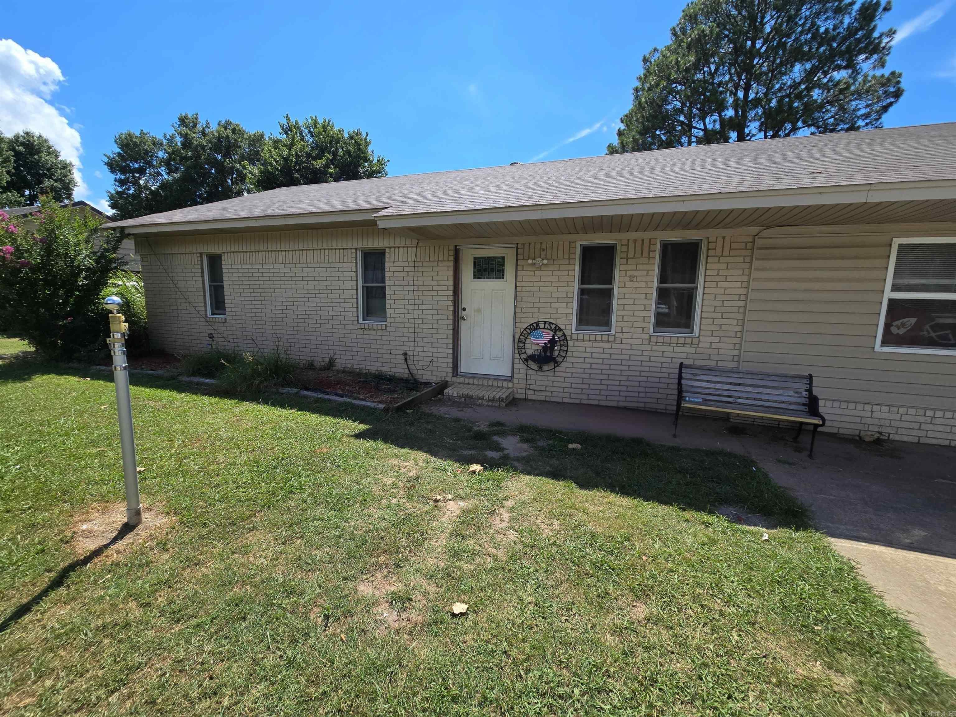 733 Smith  Trumann, AR