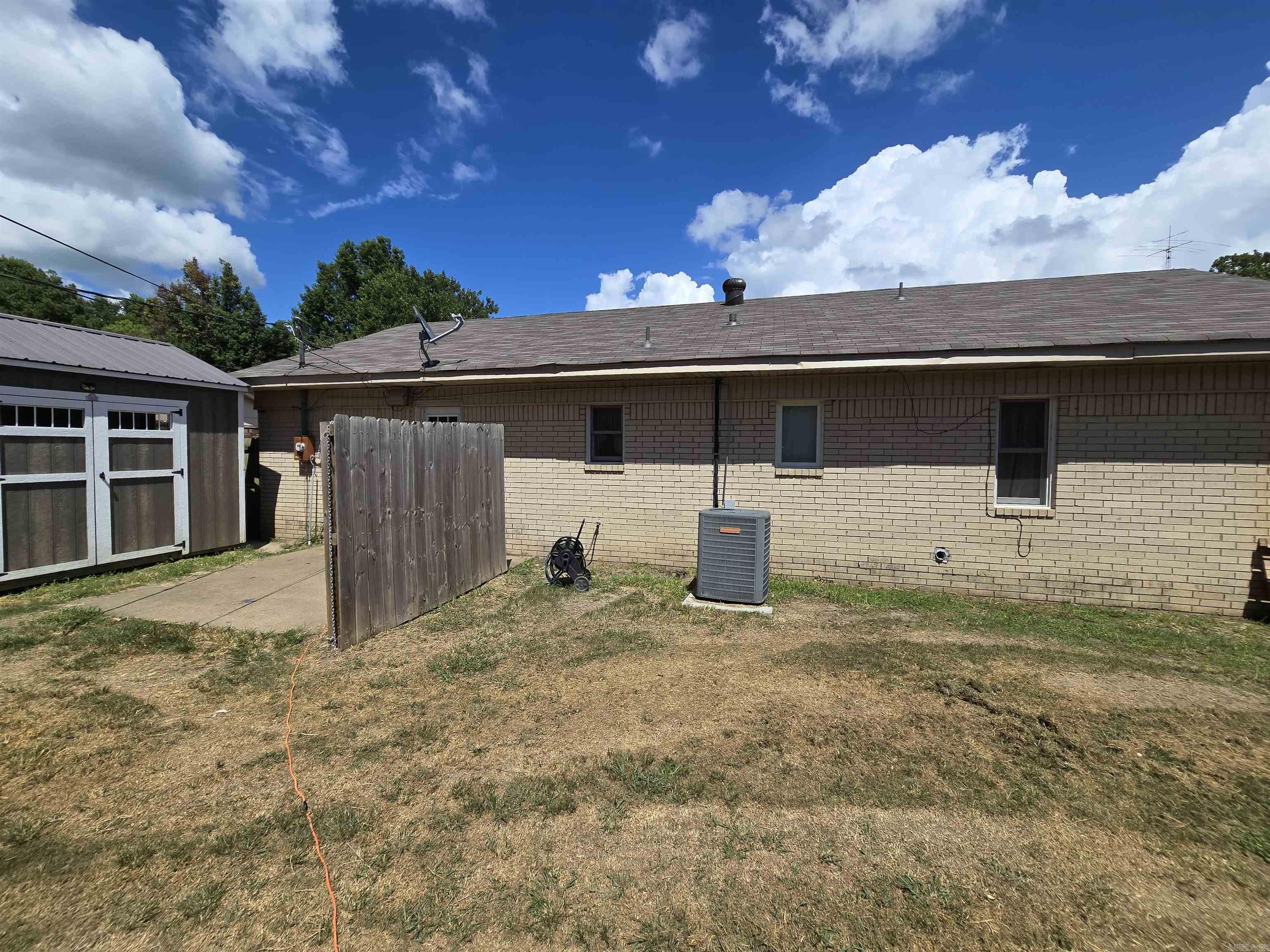 733 Smith  Trumann, AR