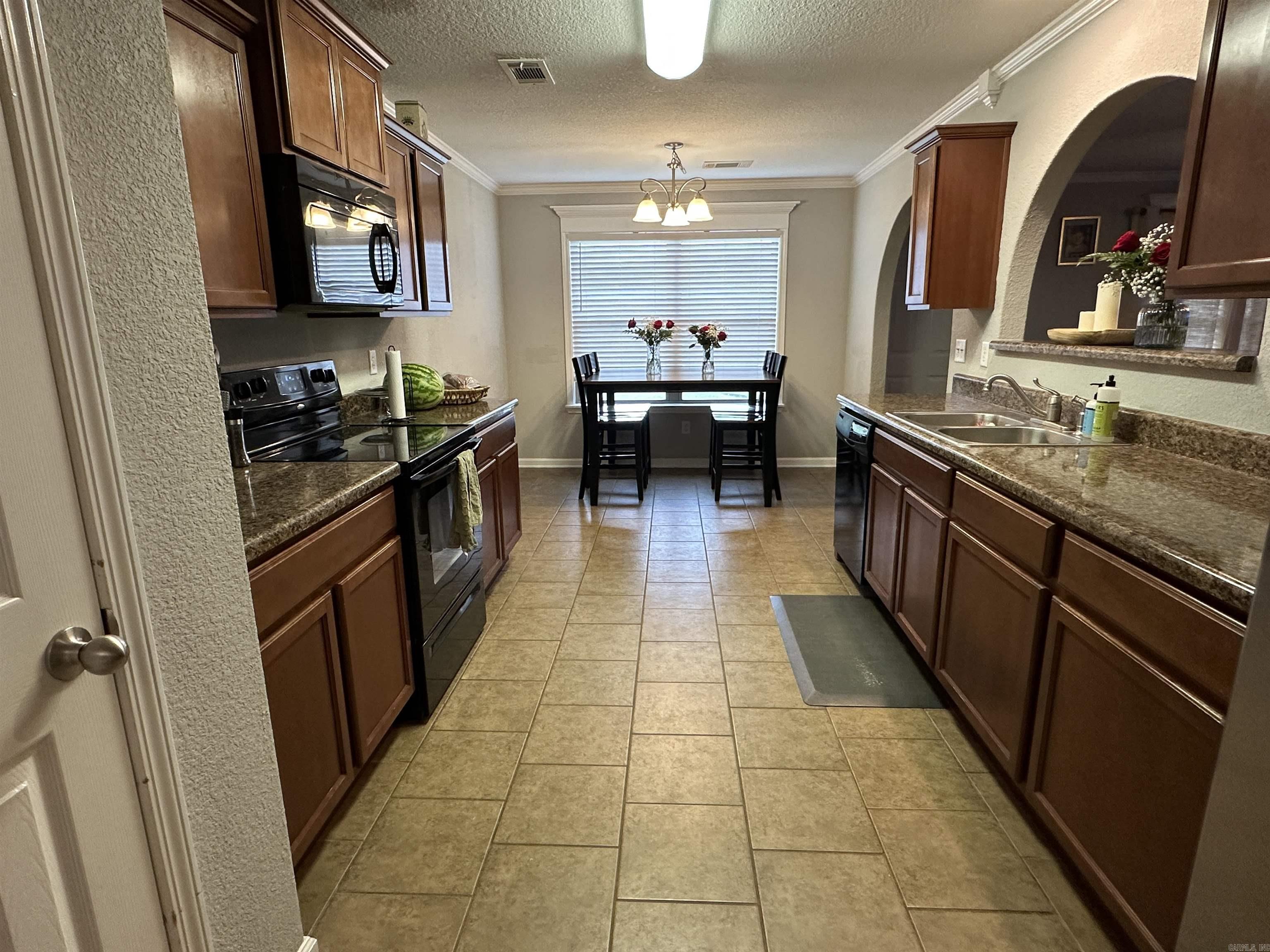82 Earnhardt Circle  Cabot, AR