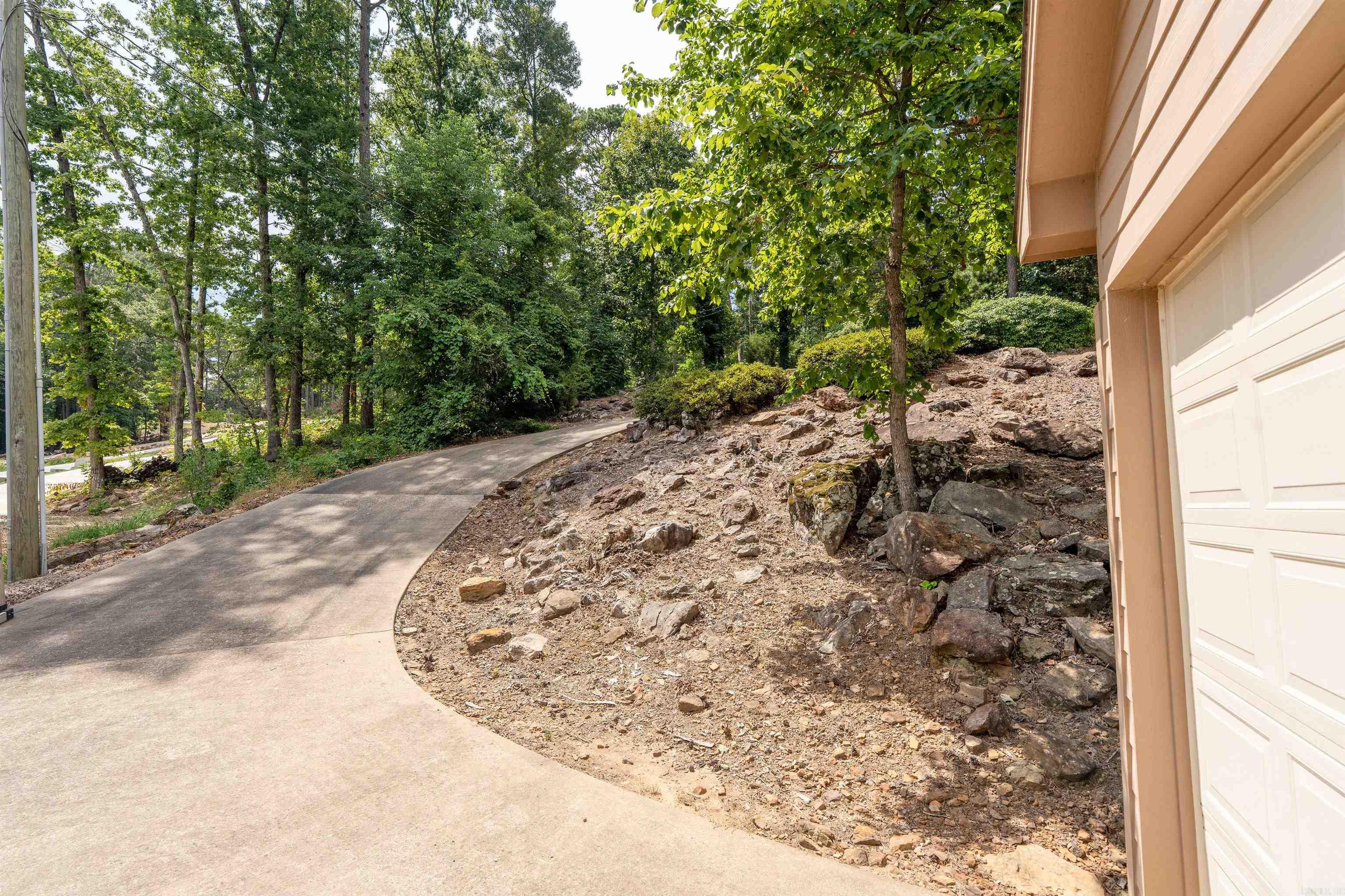 90 Stone Cr.  Greers Ferry, AR