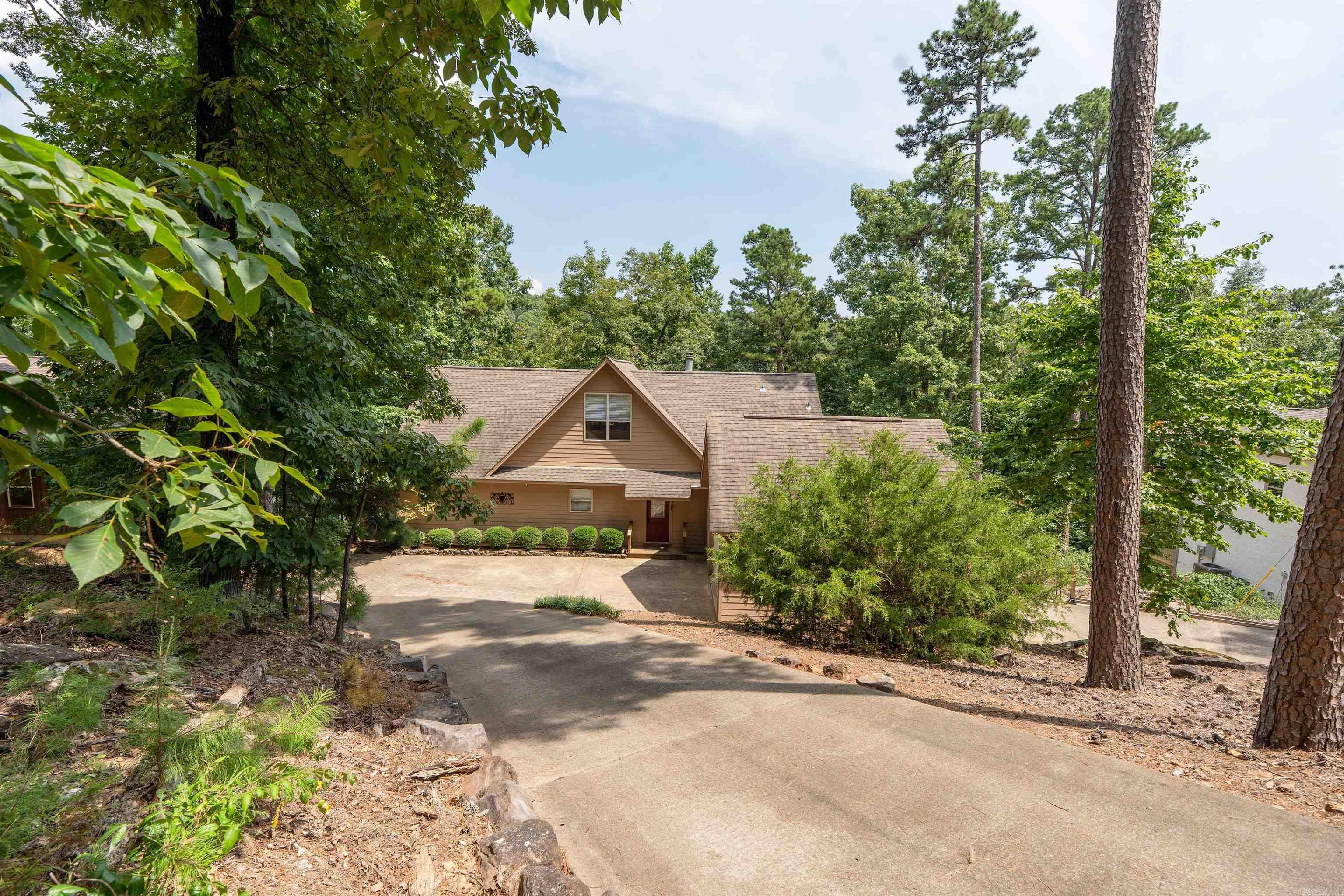 90 Stone Cr.  Greers Ferry, AR