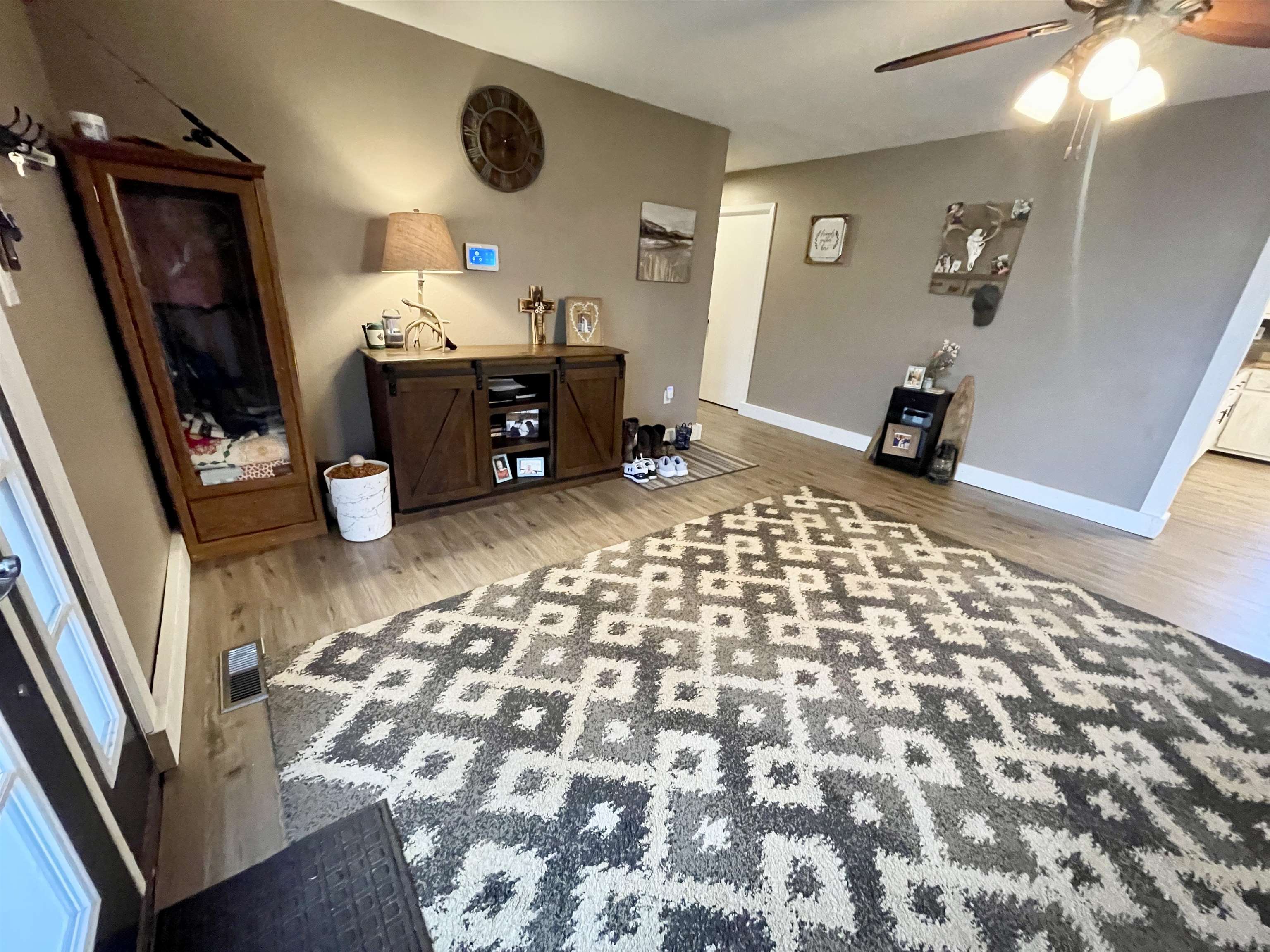 5698 S 9  Salem, AR