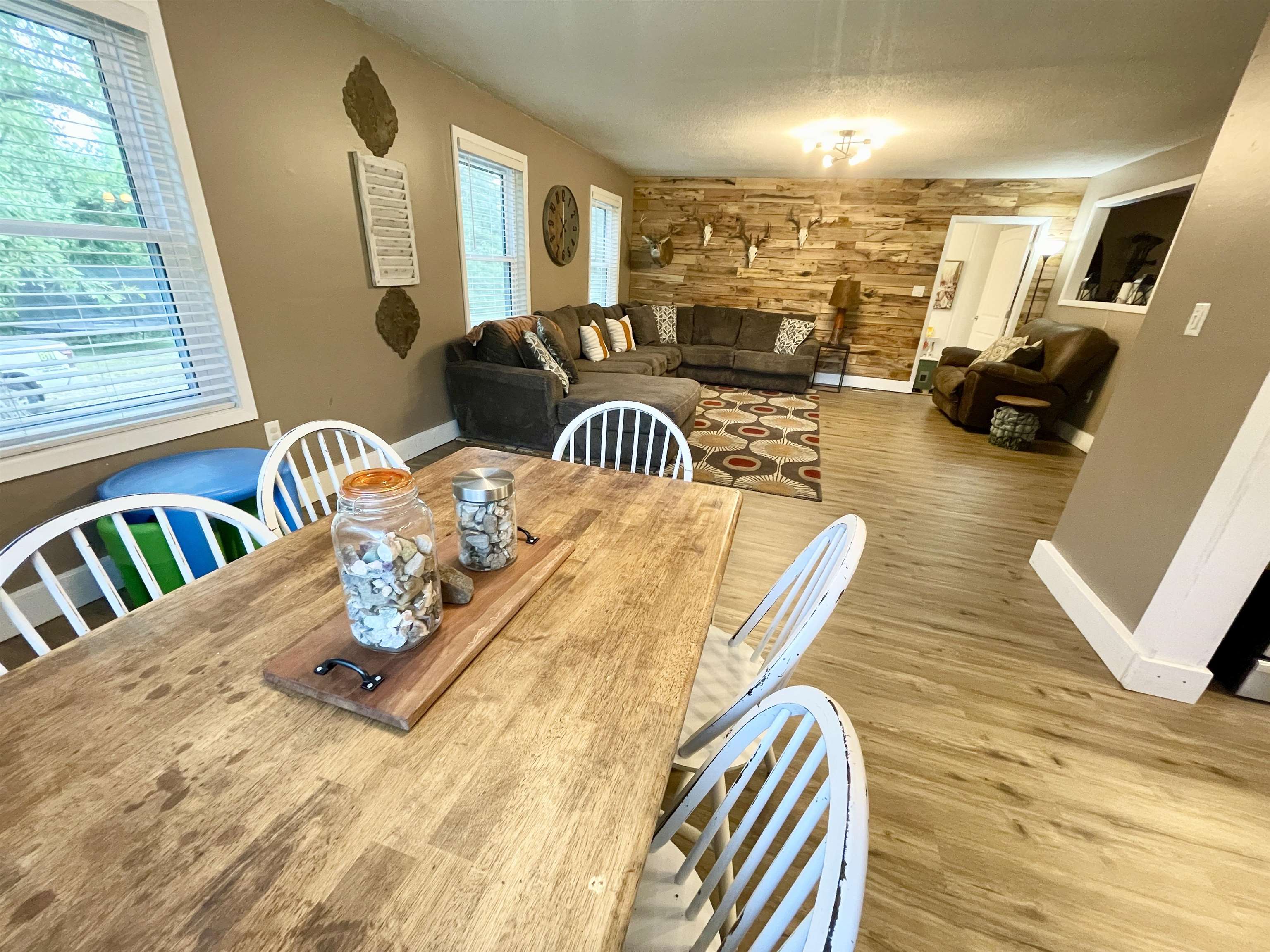 5698 S 9  Salem, AR