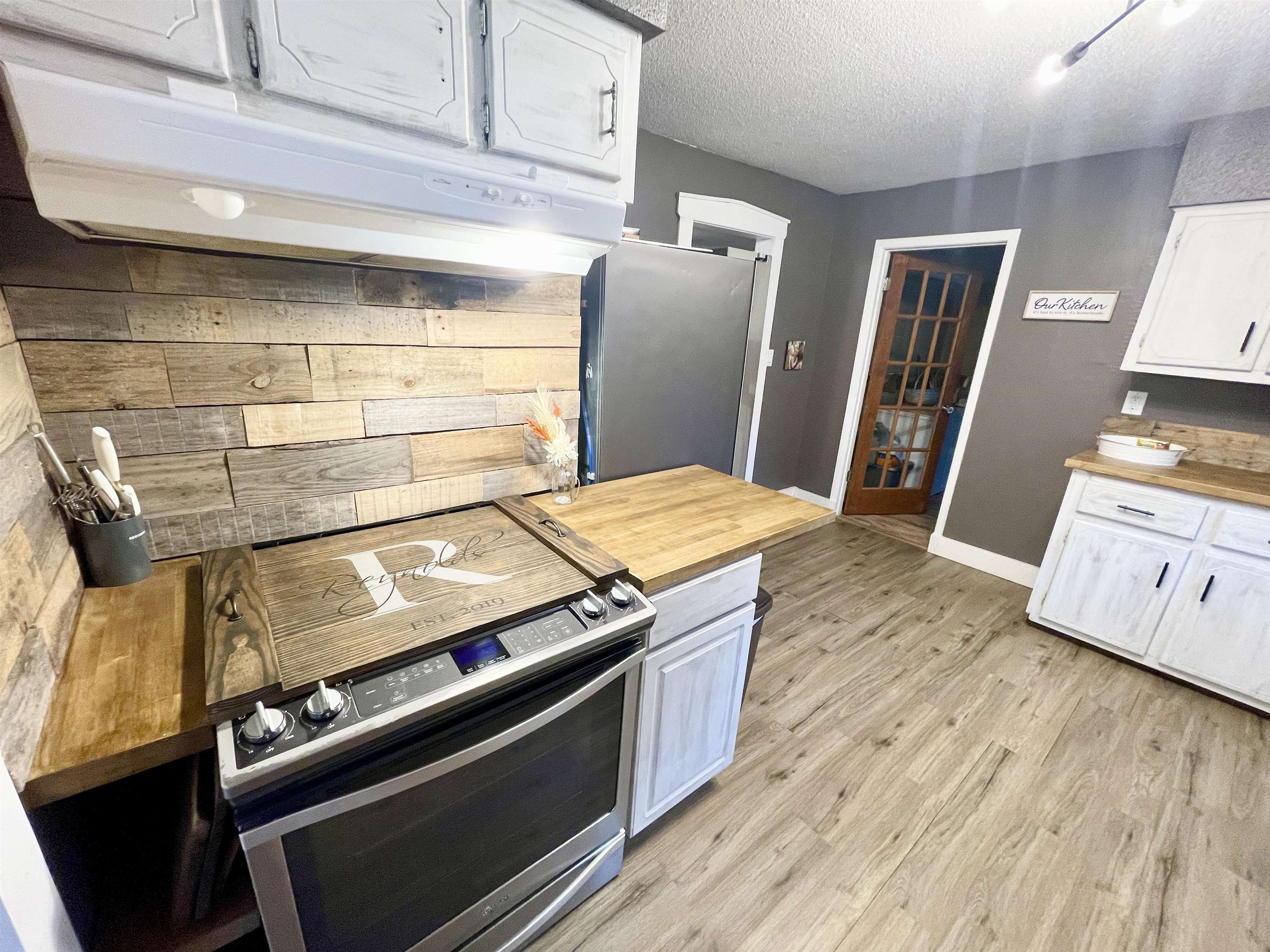 5698 S 9  Salem, AR