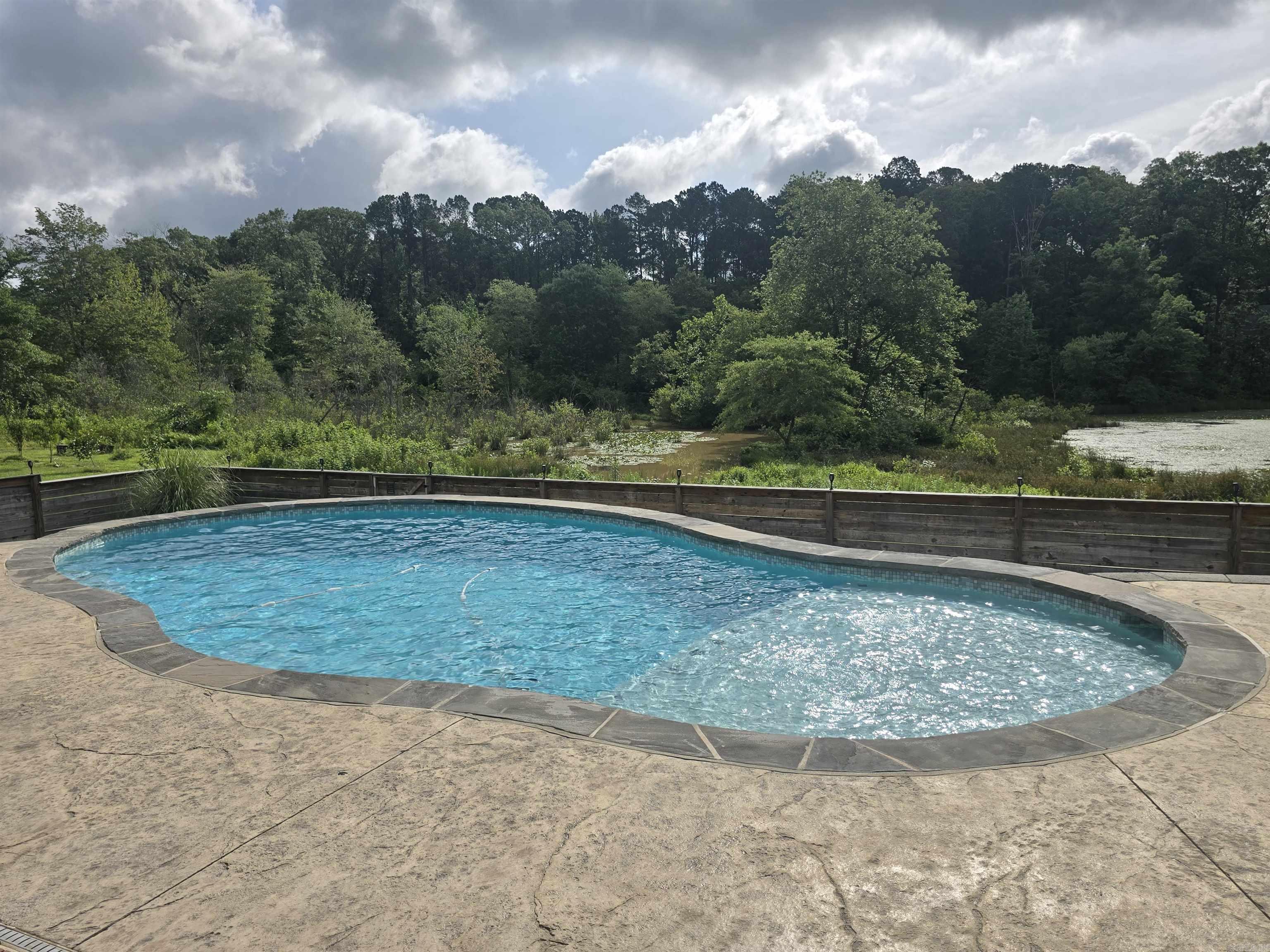 664 Hiram Drive  Bauxite, AR