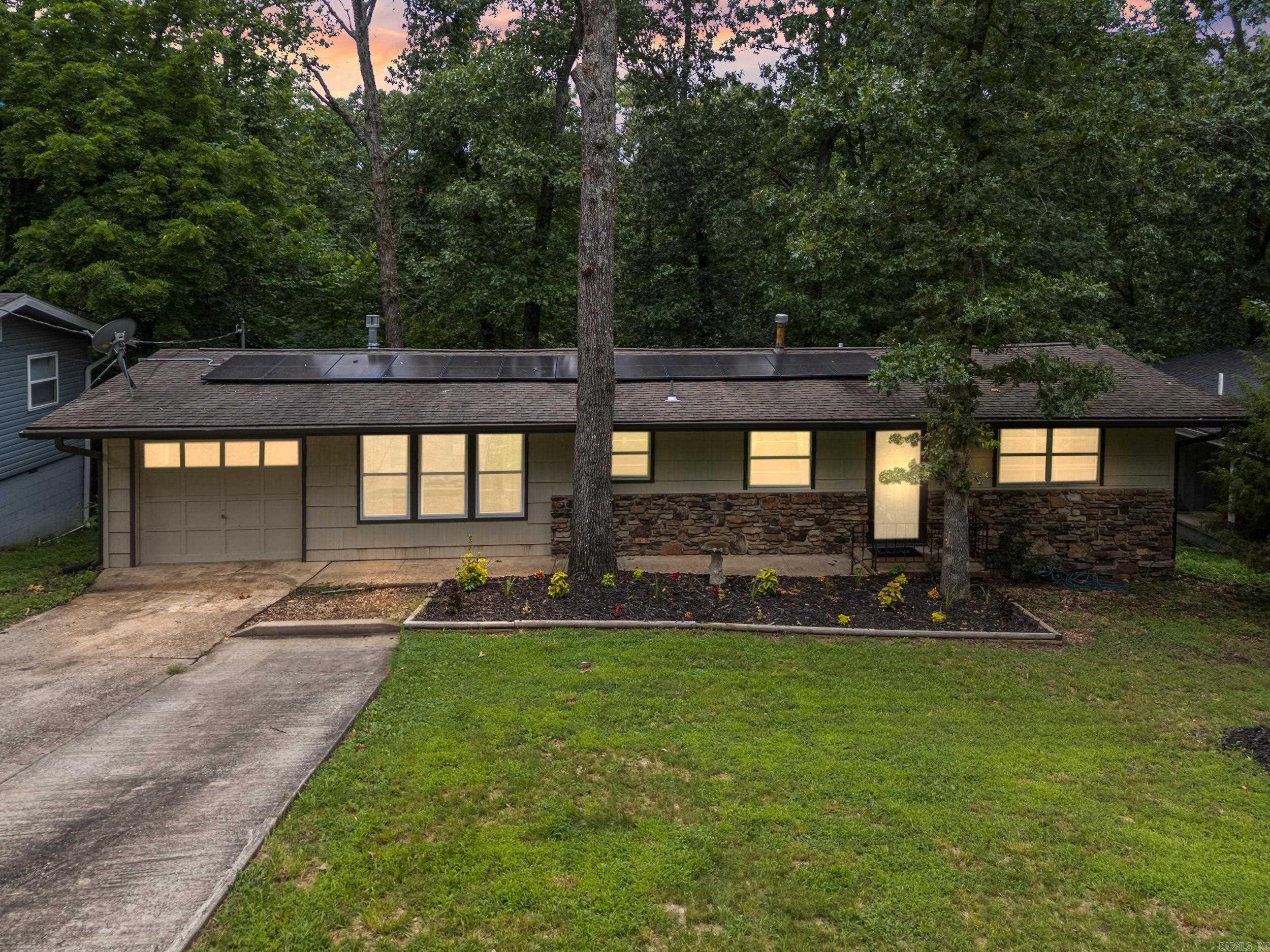 18 Duvall Lane  Bella Villa, AR