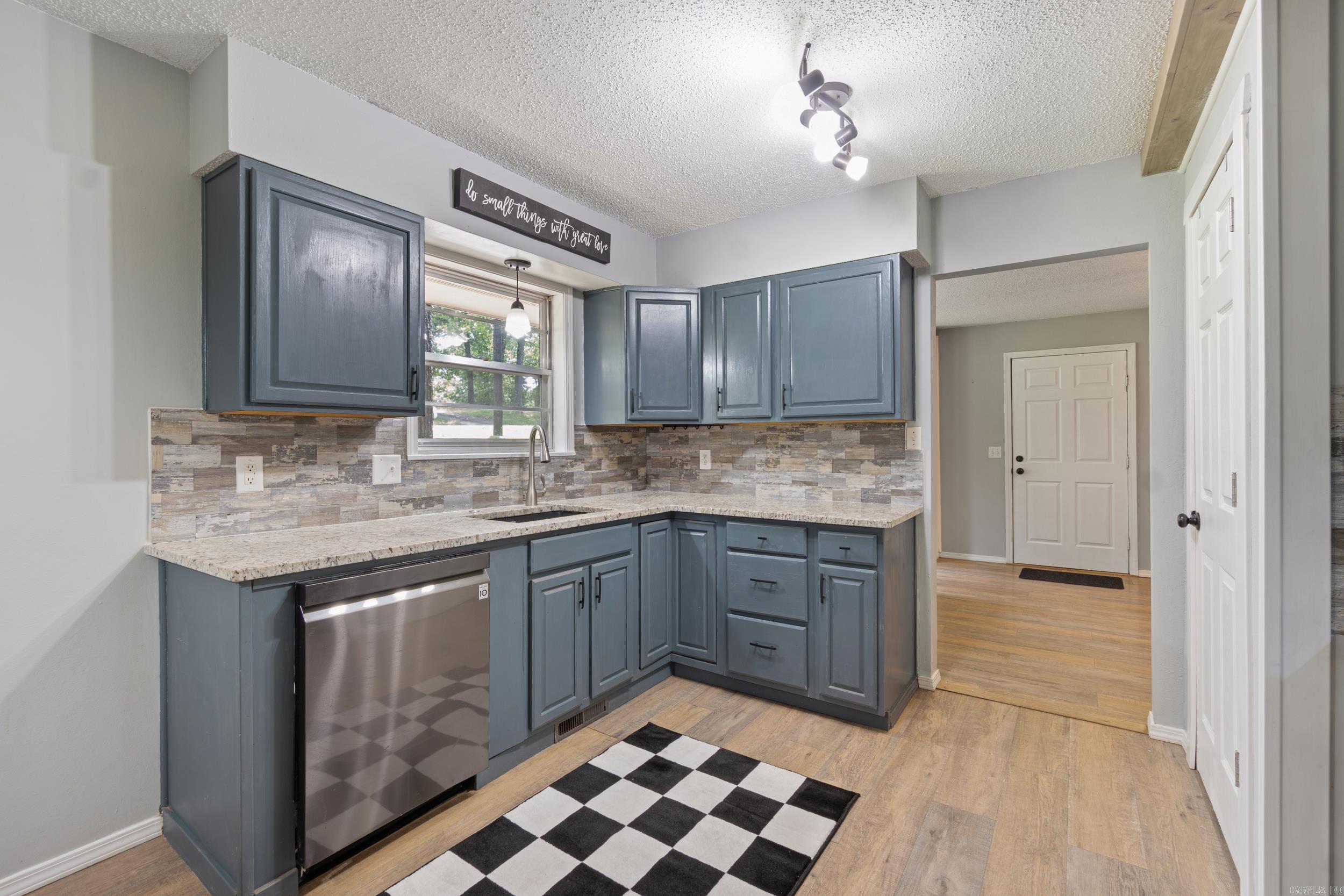 18 Duvall Lane  Bella Villa, AR