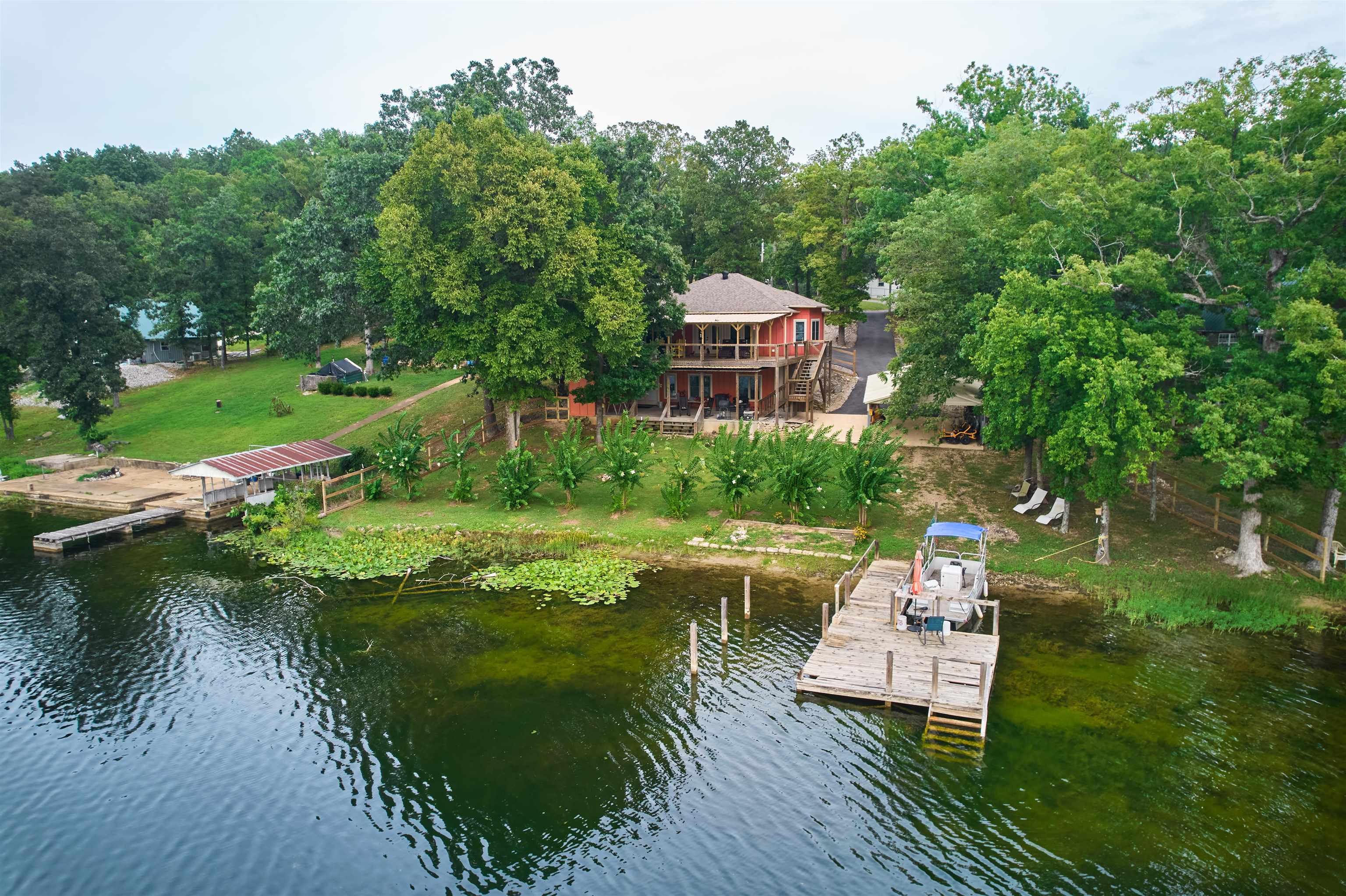 509 B Woodland Hills Rd  Hardy, AR