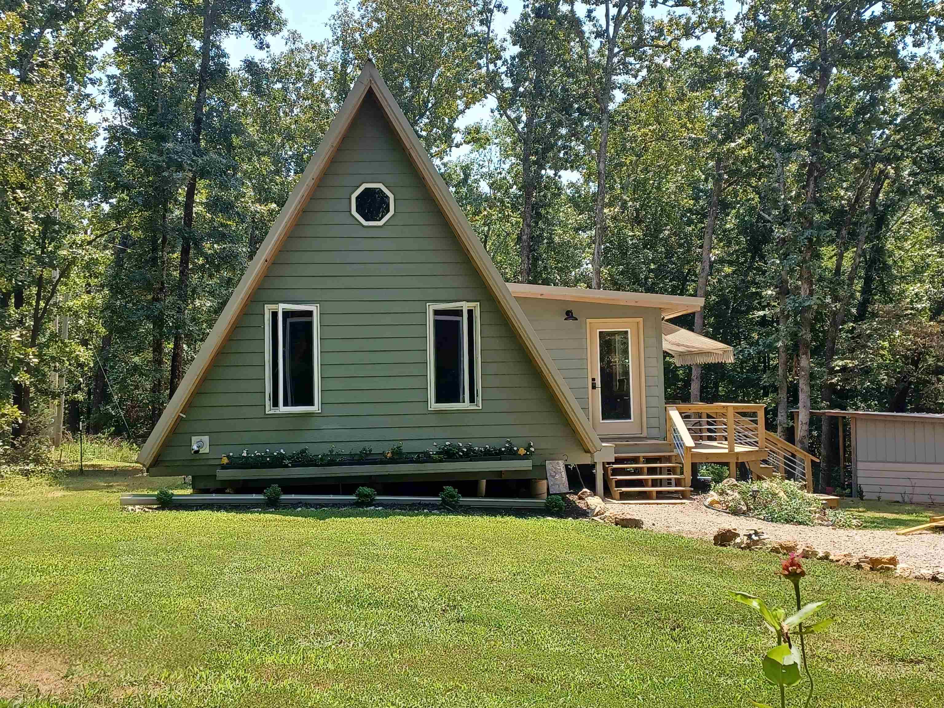 909 Arkansas  Horseshoe Bend, AR
