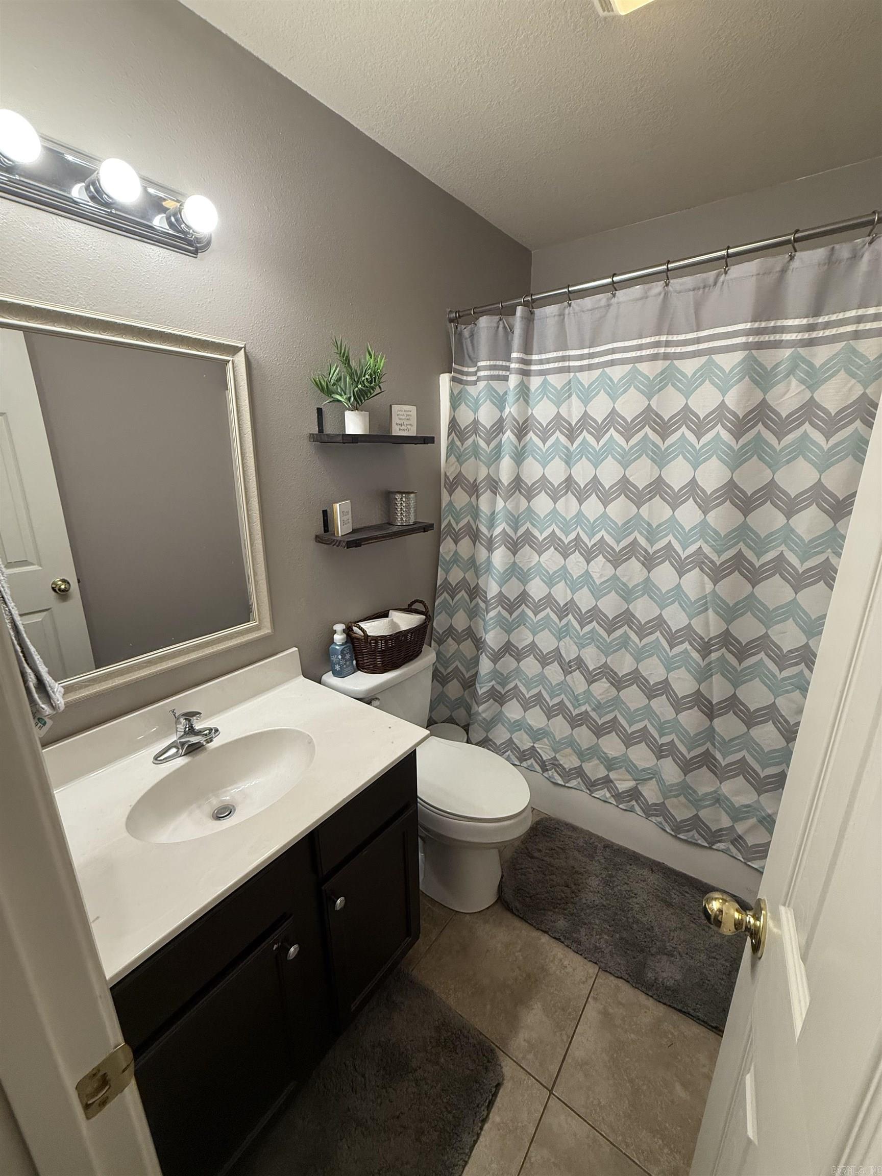 85 Arrowhead  Greenbrier, AR
