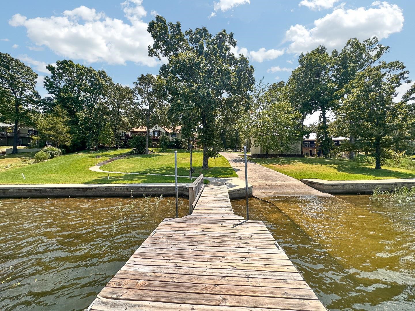 606 S Shore  Horseshoe Bend, AR