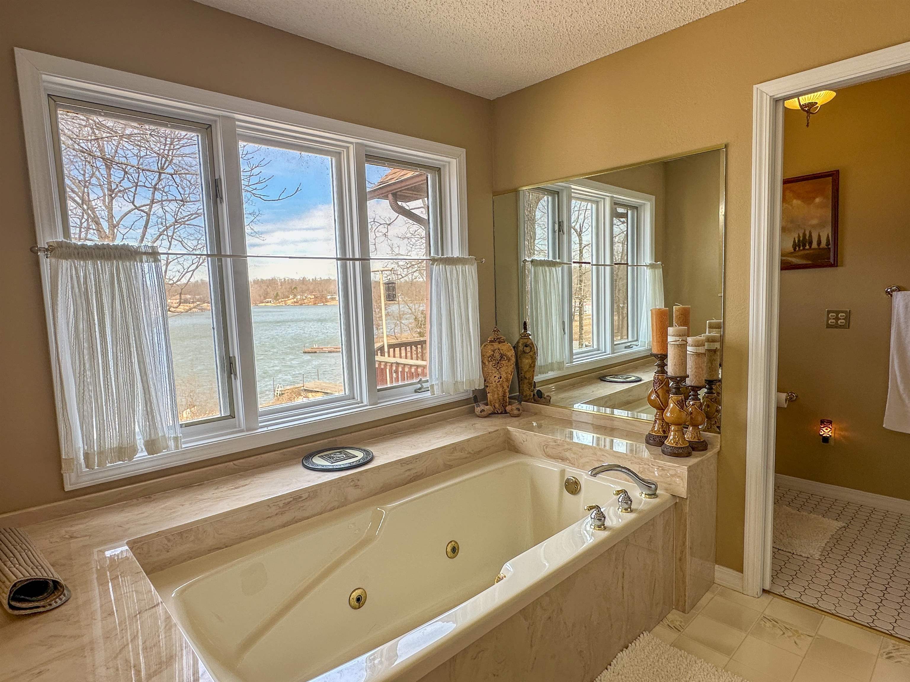 606 S Shore  Horseshoe Bend, AR