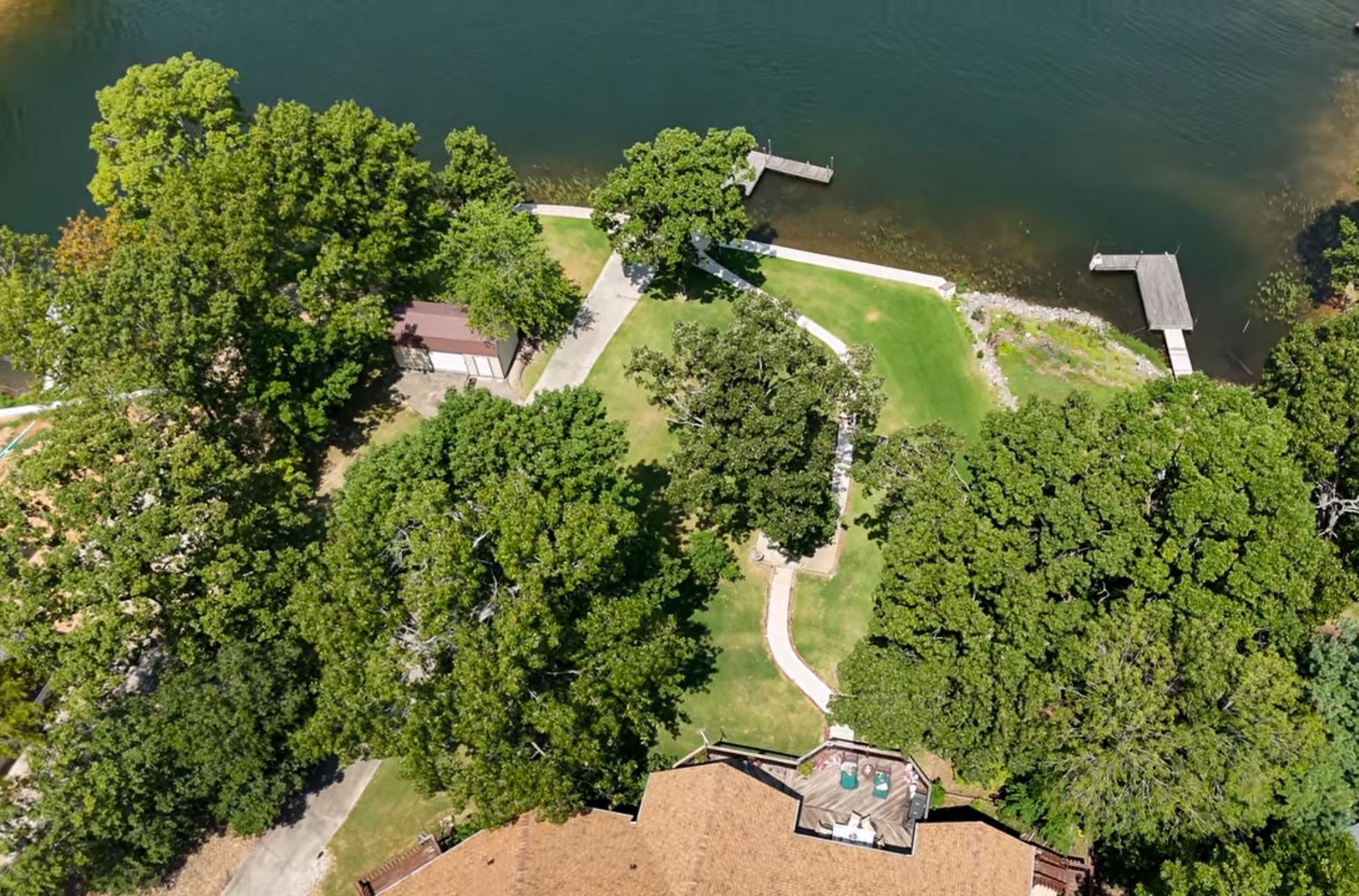 606 S Shore  Horseshoe Bend, AR