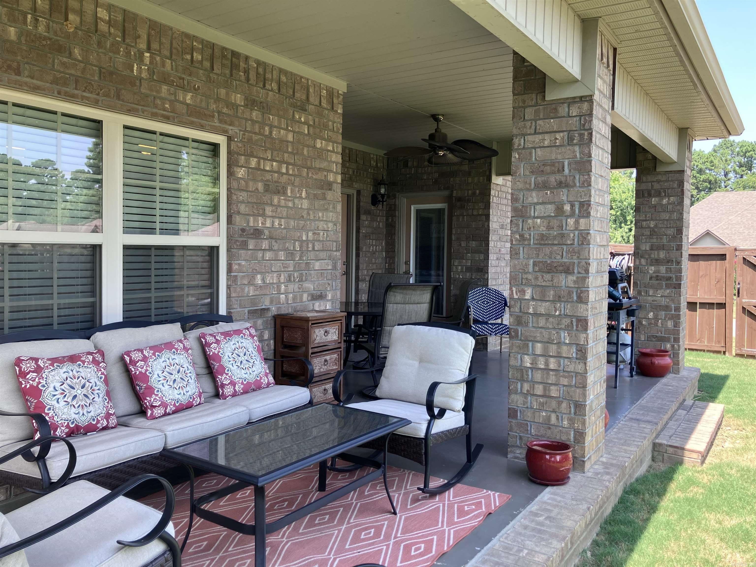 1102 Bluestone  Searcy, AR