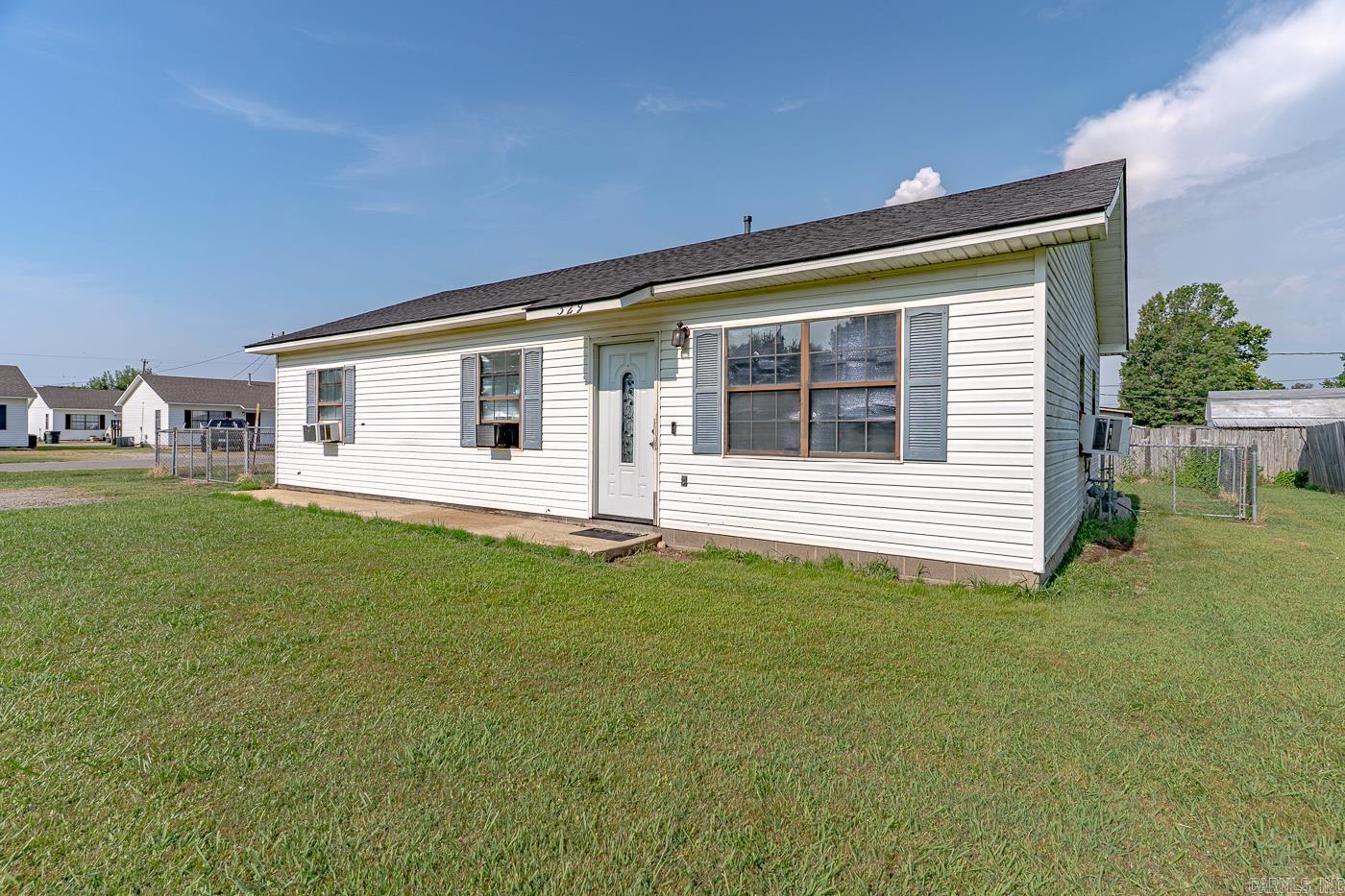 329 Robin  Bono, AR