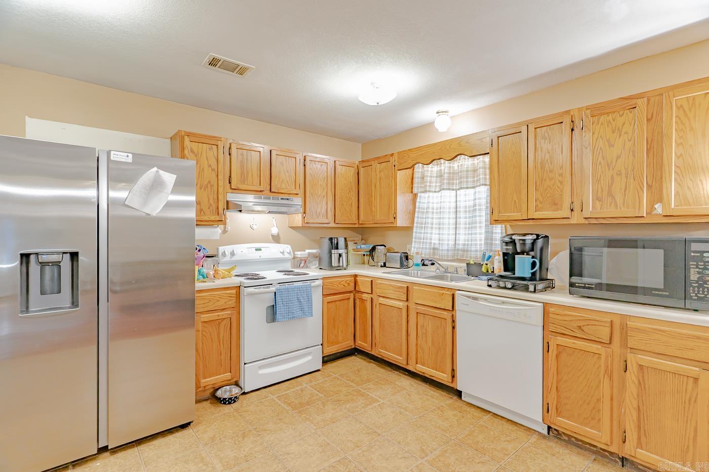 329 Robin  Bono, AR