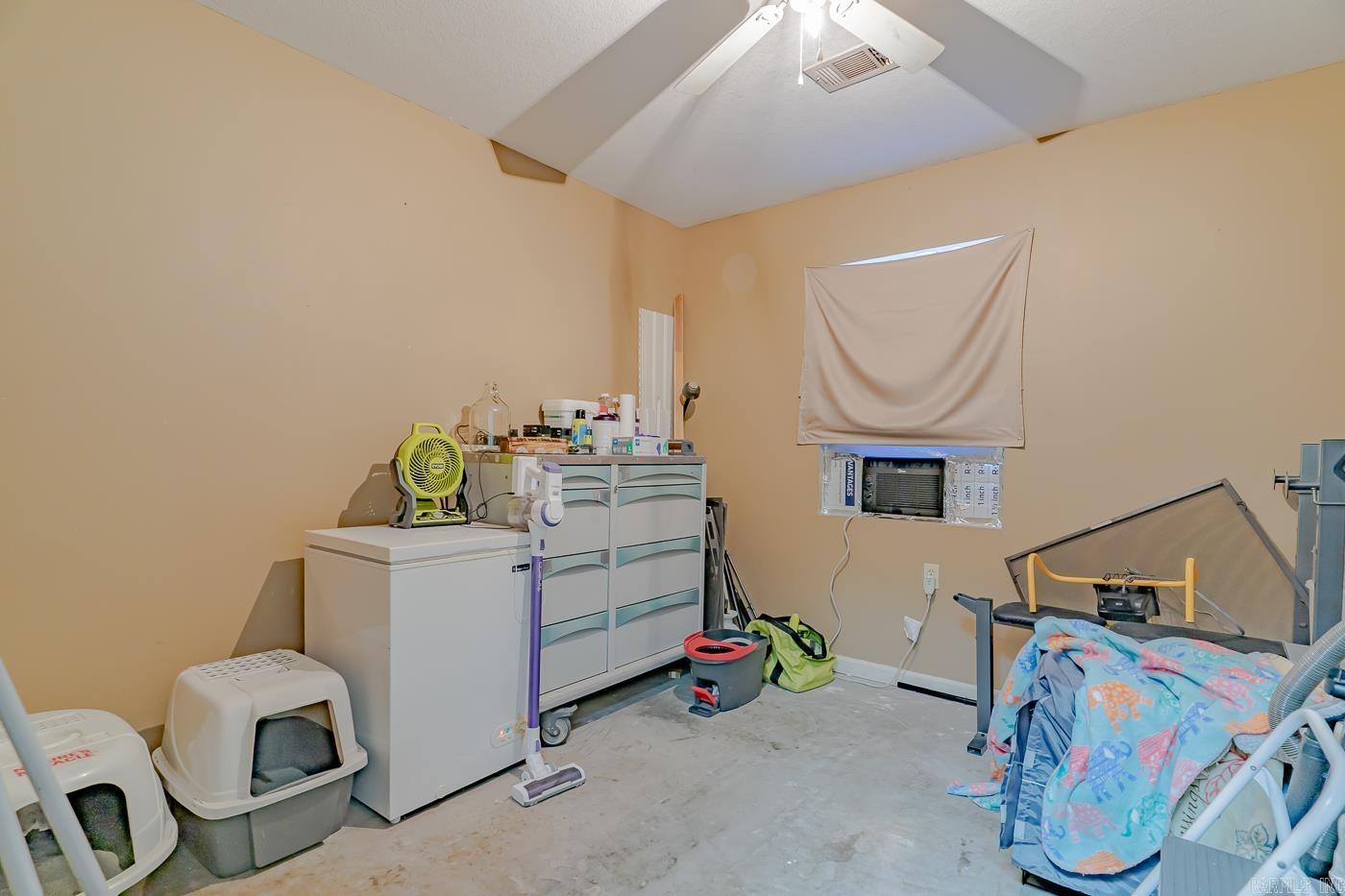 329 Robin  Bono, AR