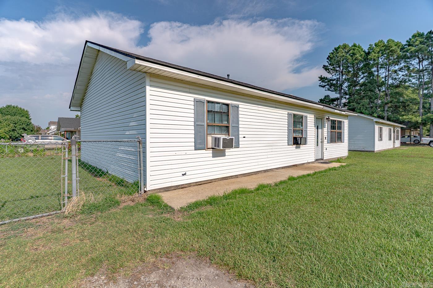 329 Robin  Bono, AR