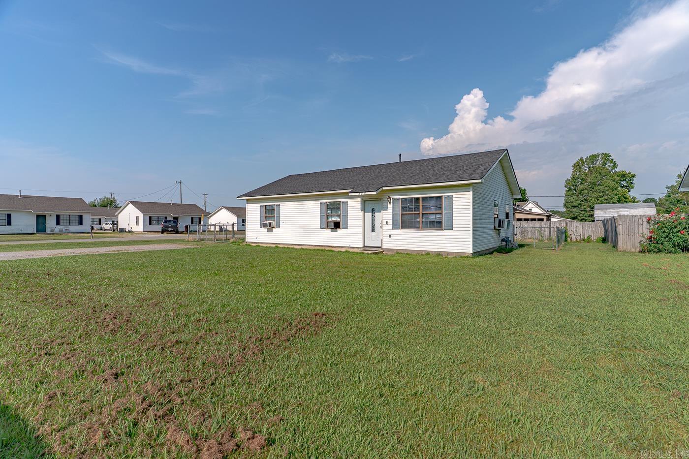 329 Robin  Bono, AR