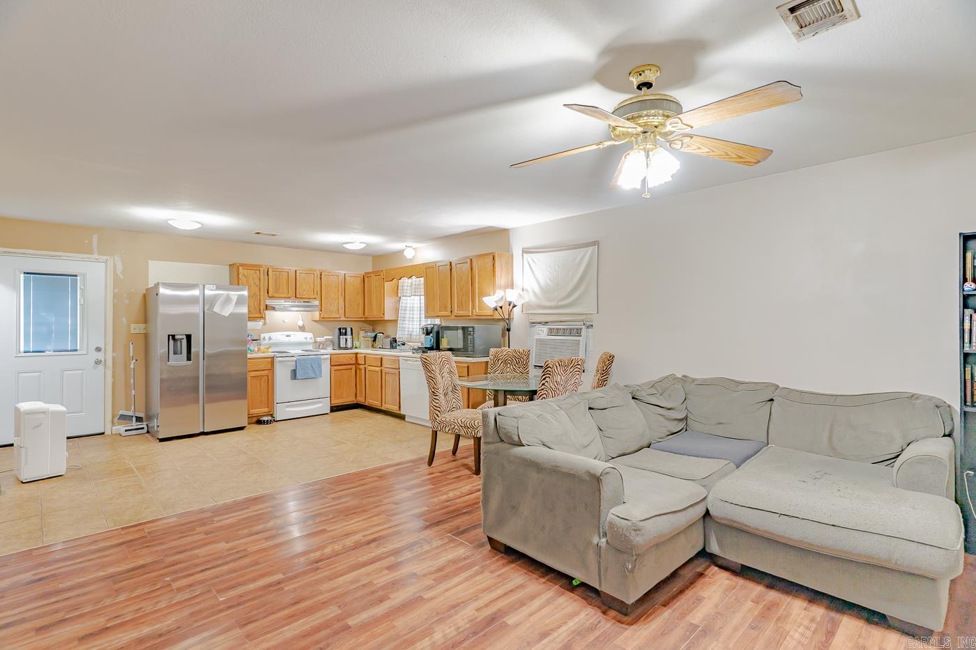 329 Robin  Bono, AR